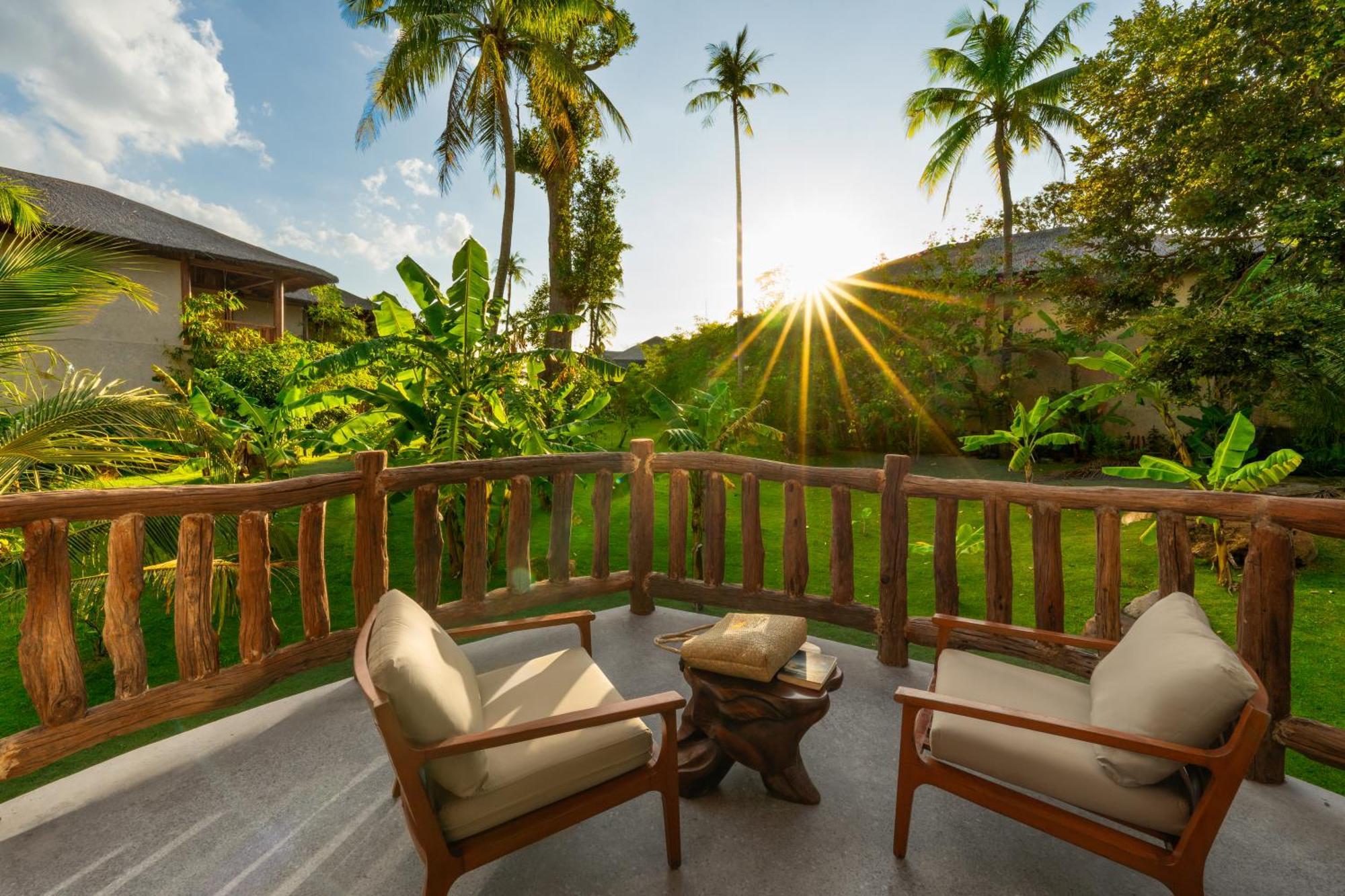 Signature Bungalow With Garden View