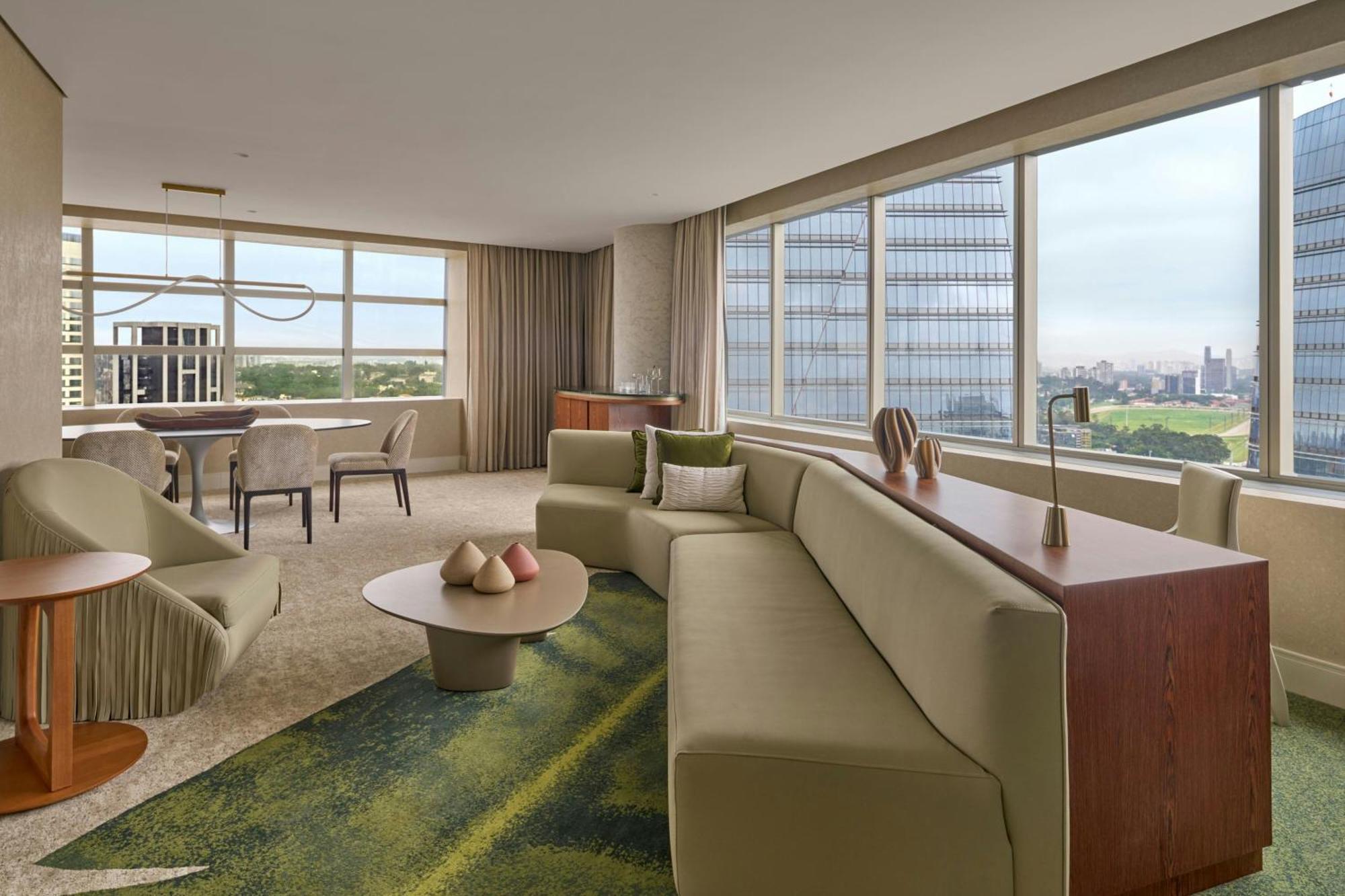 Penthouse King Suite