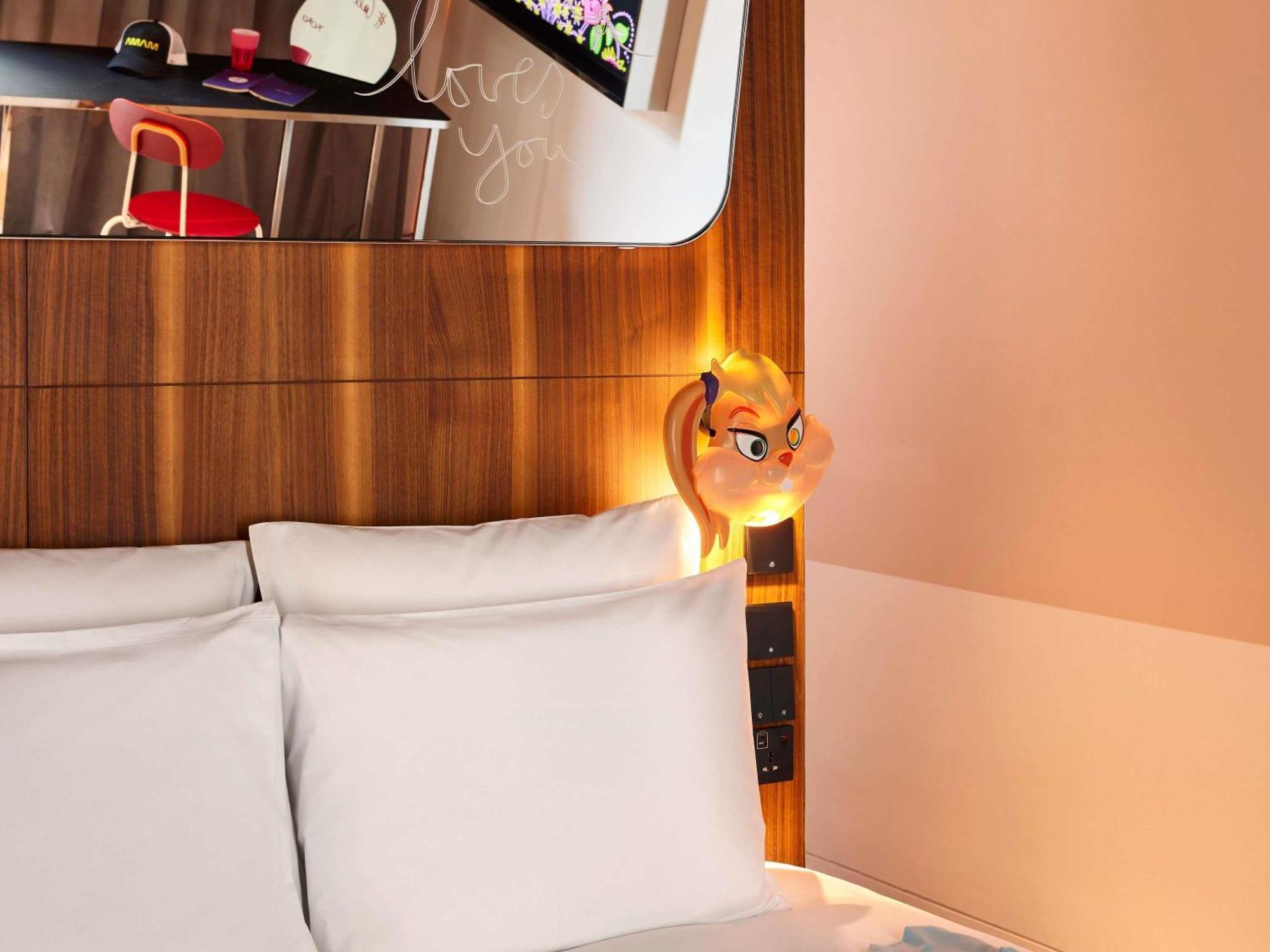 Medium Mama Double,1743935156:JPEG