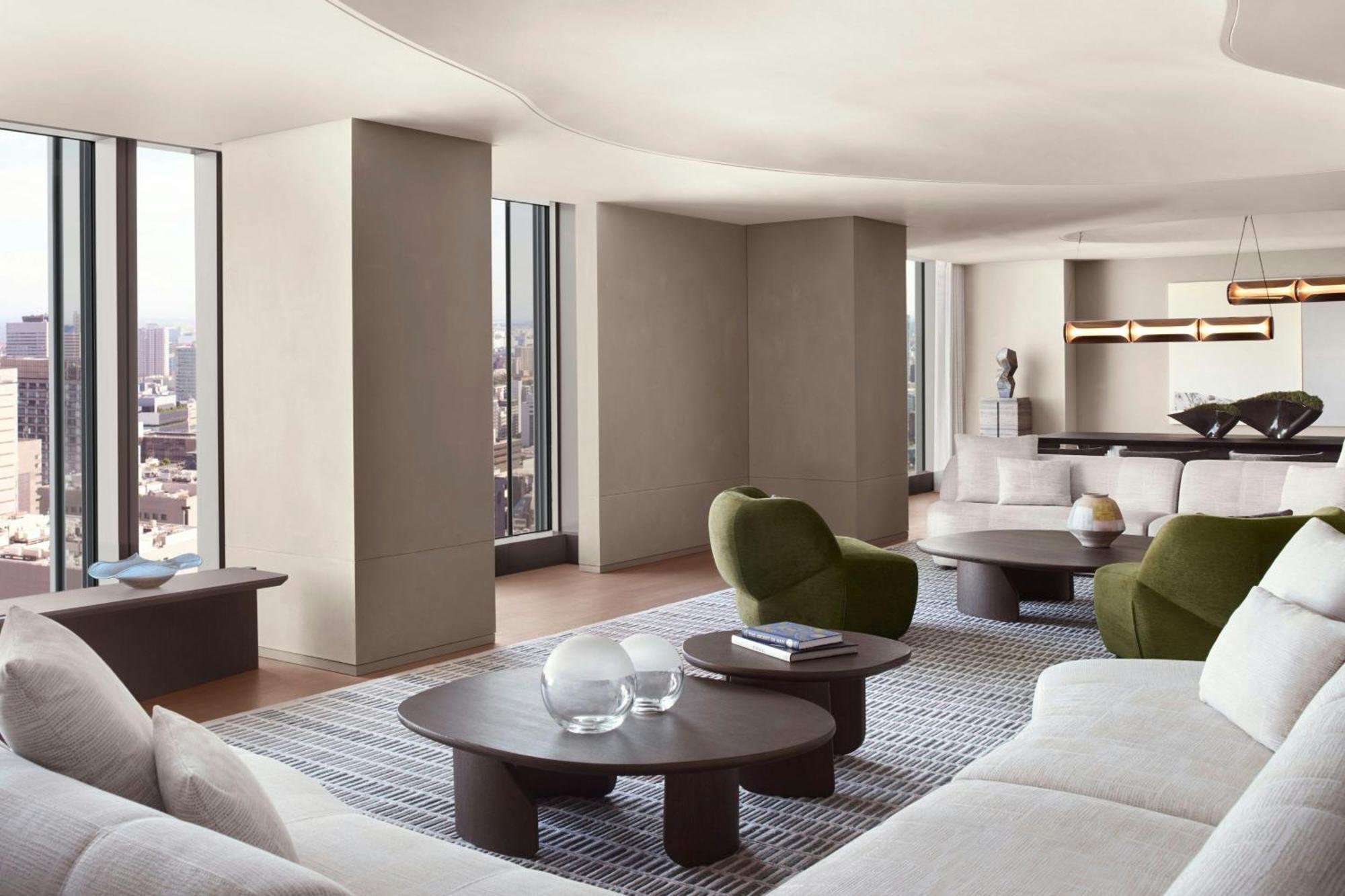 Presidential Suite - lounge access