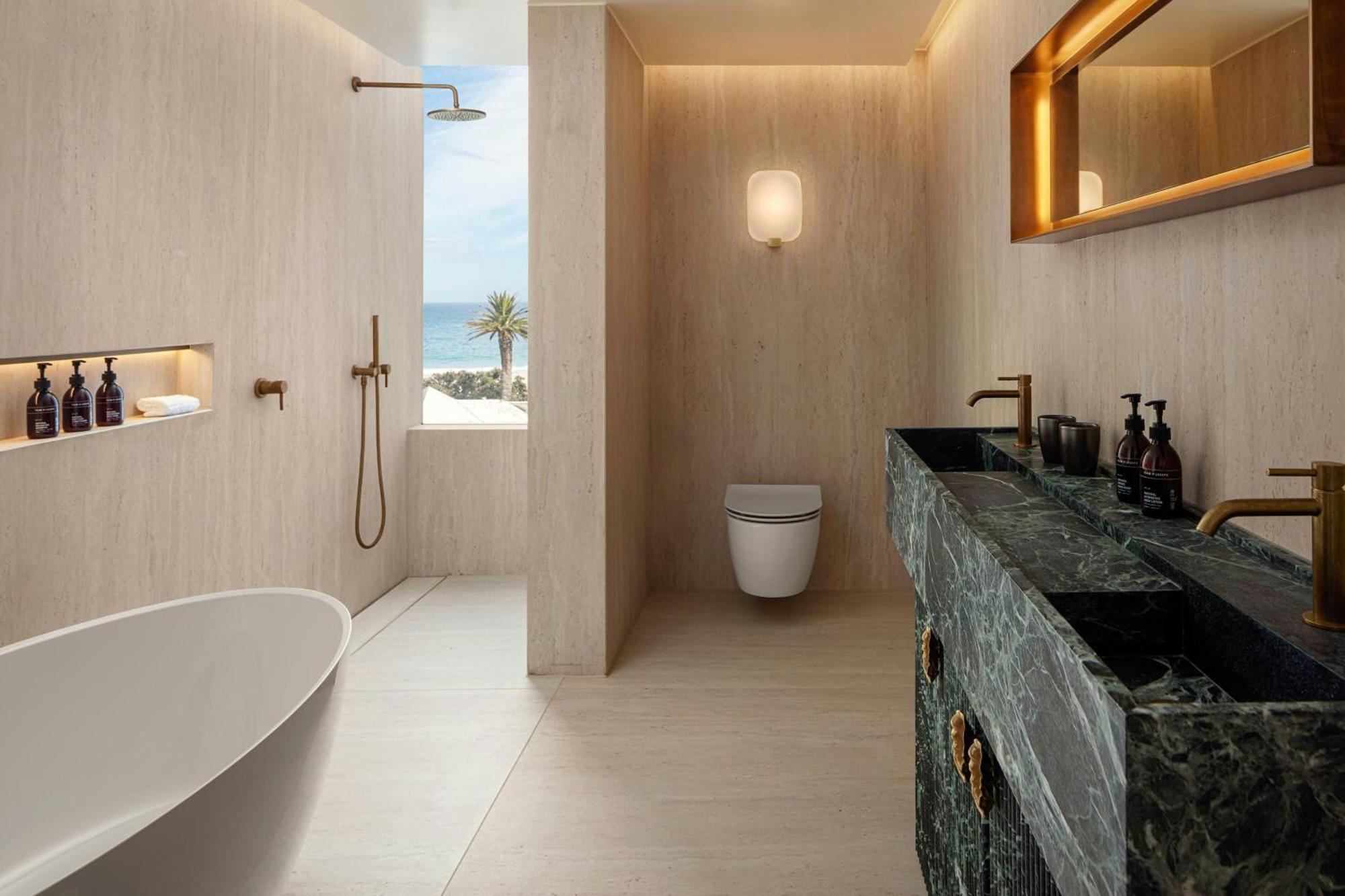 Morea Signature One-Bedroom Penthouse Suite with Balcony