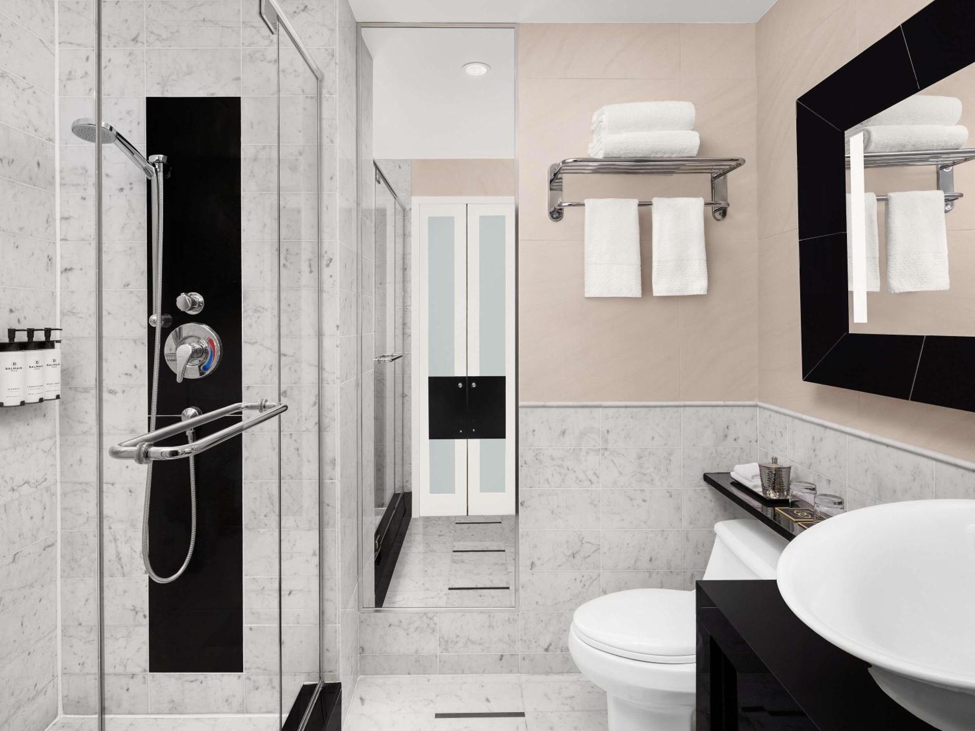 Luxury Corner King Room,1746841640:JPEG