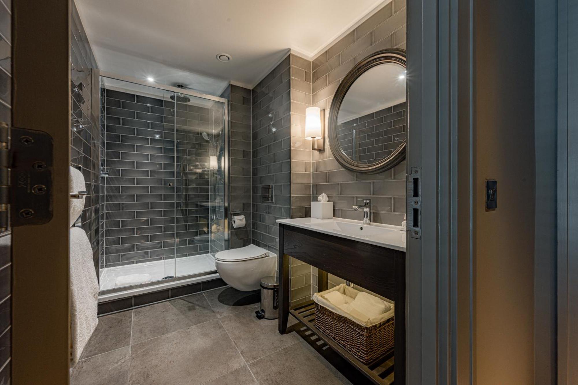 Classic King Room,1756571760:JPEG