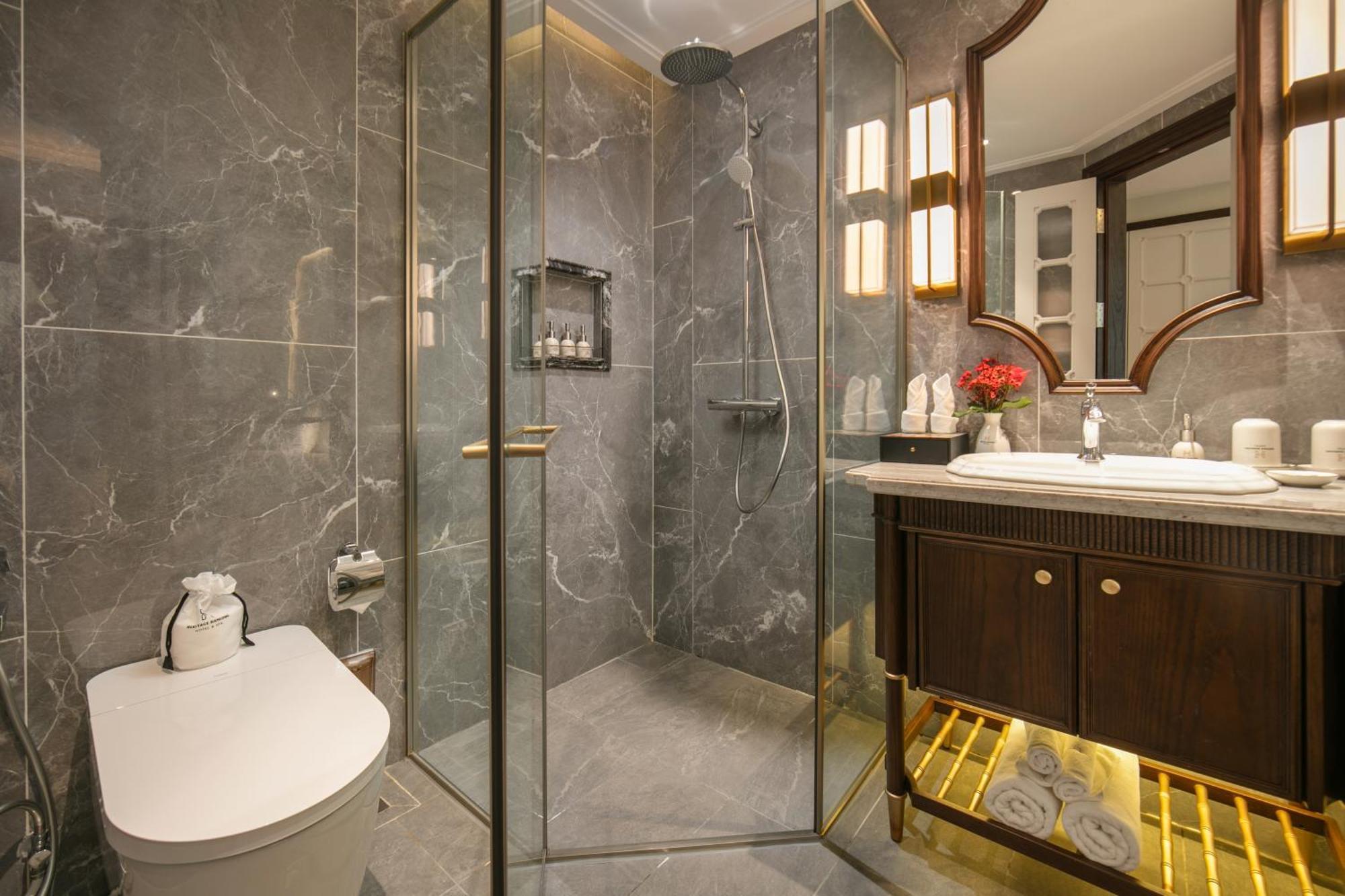 Premier Room