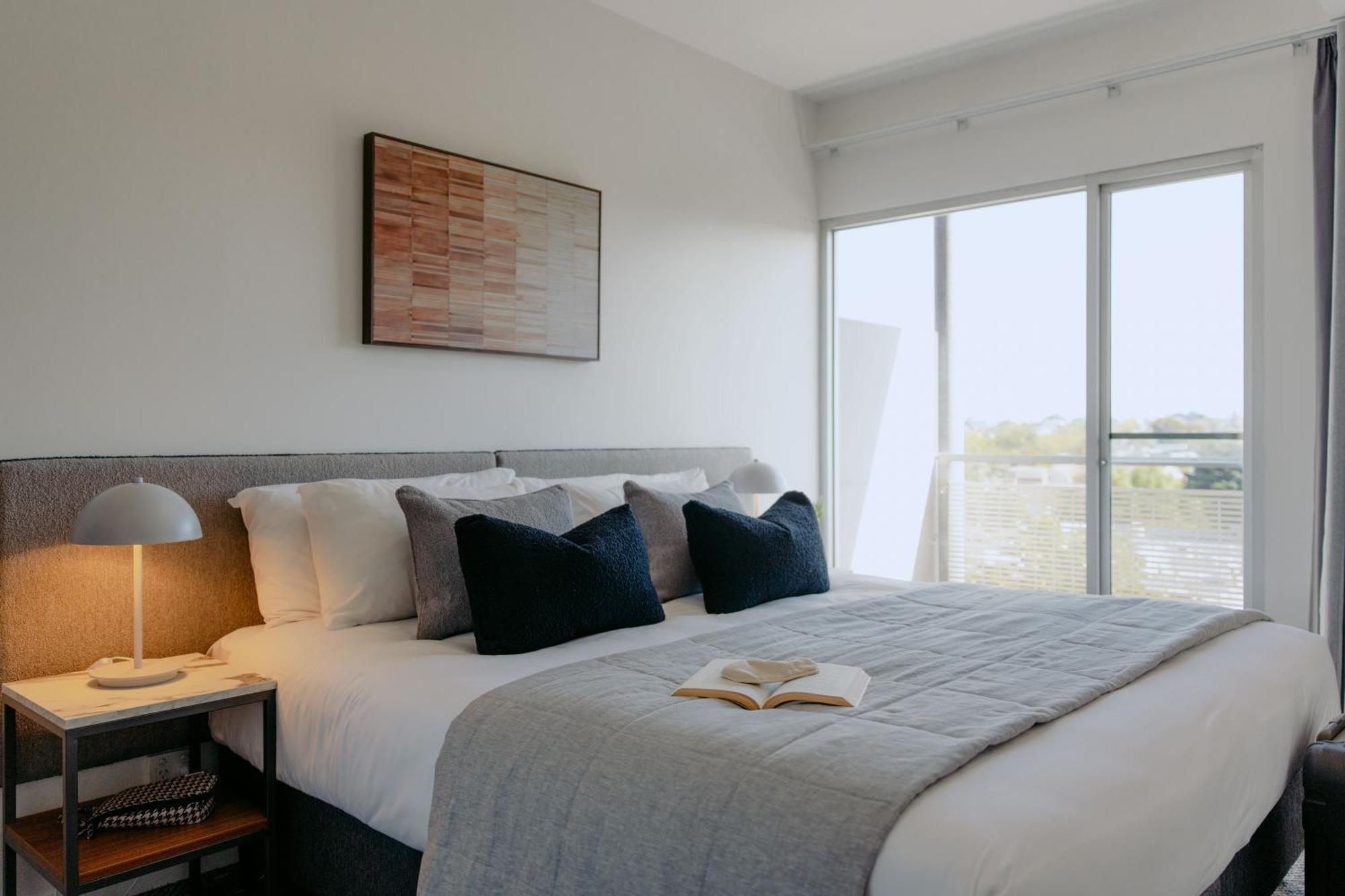 One Bedroom Apartment,1758300221:JPEG