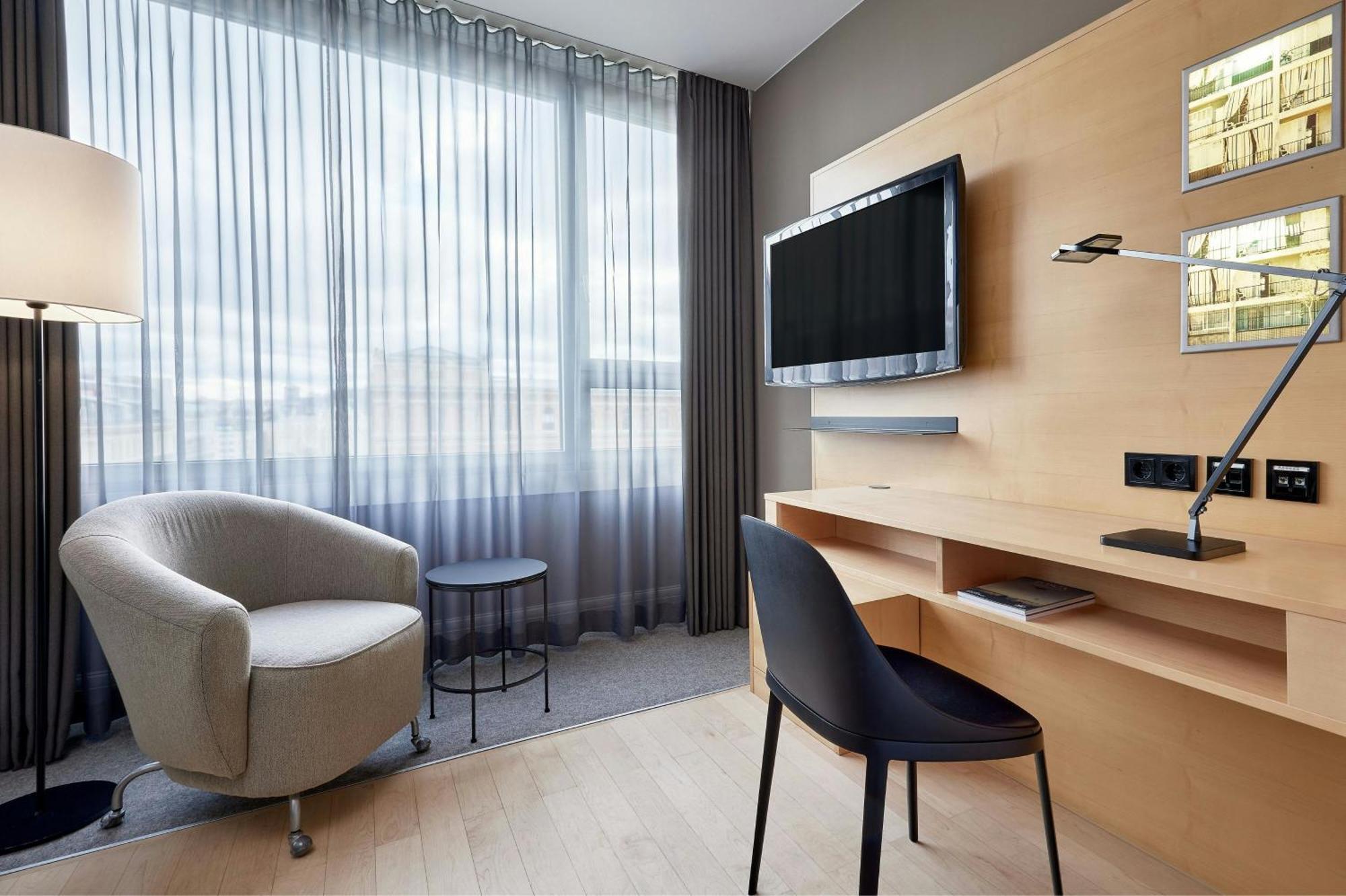 Classic Room with Courtyard View