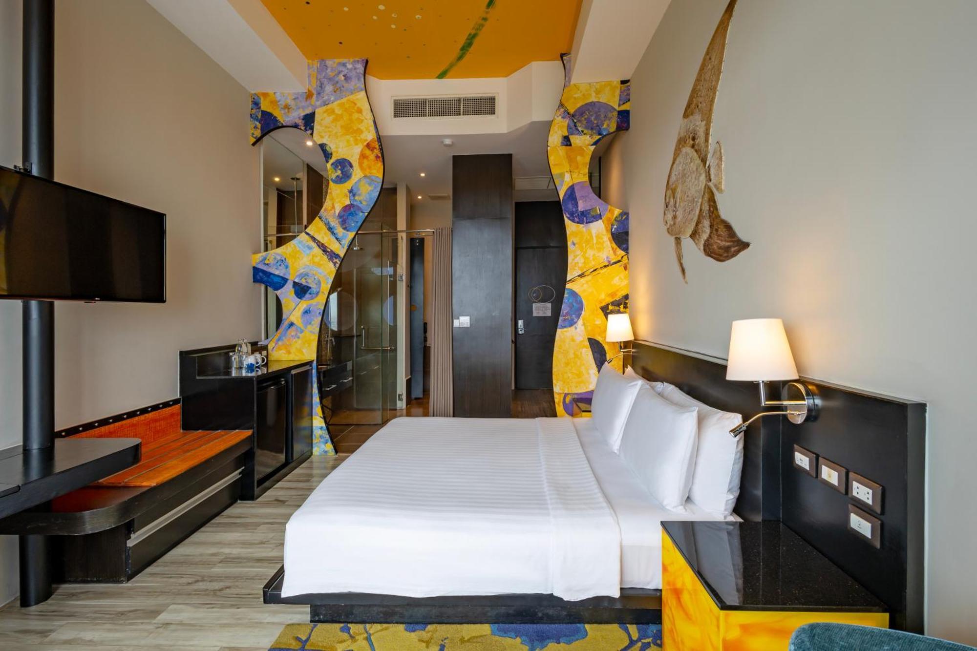 Deluxe Ocean View 1 King