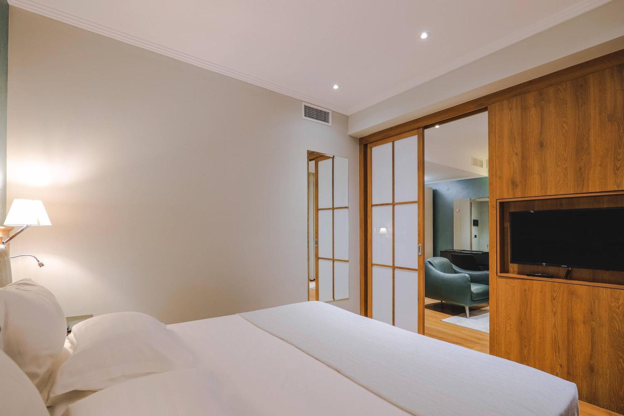 Junior Suite City View
