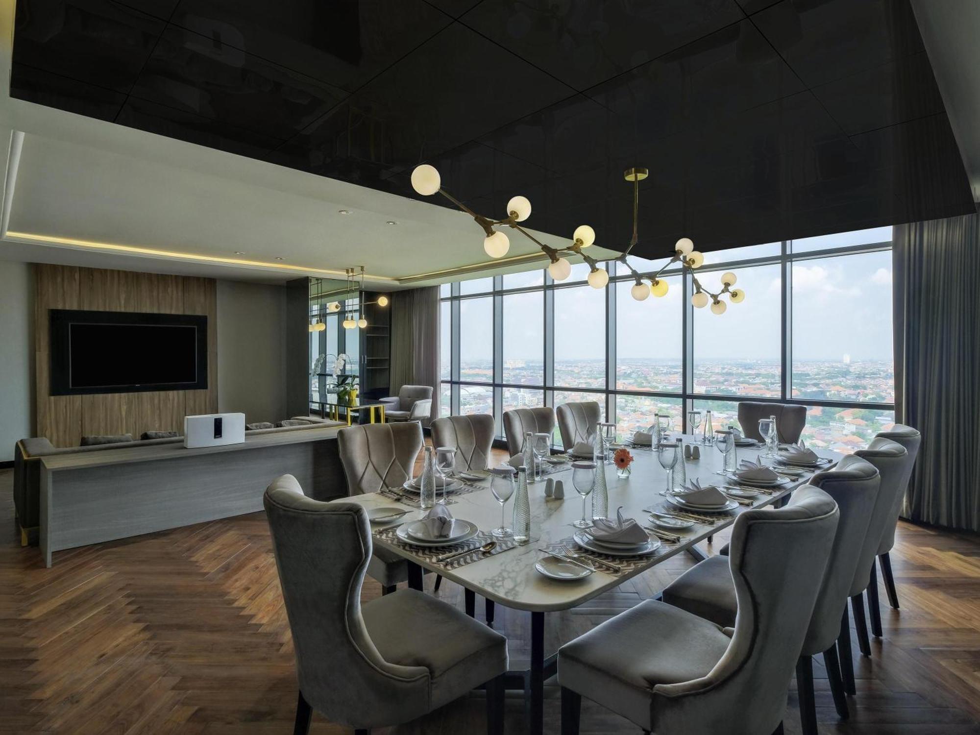 Presidential King Suite