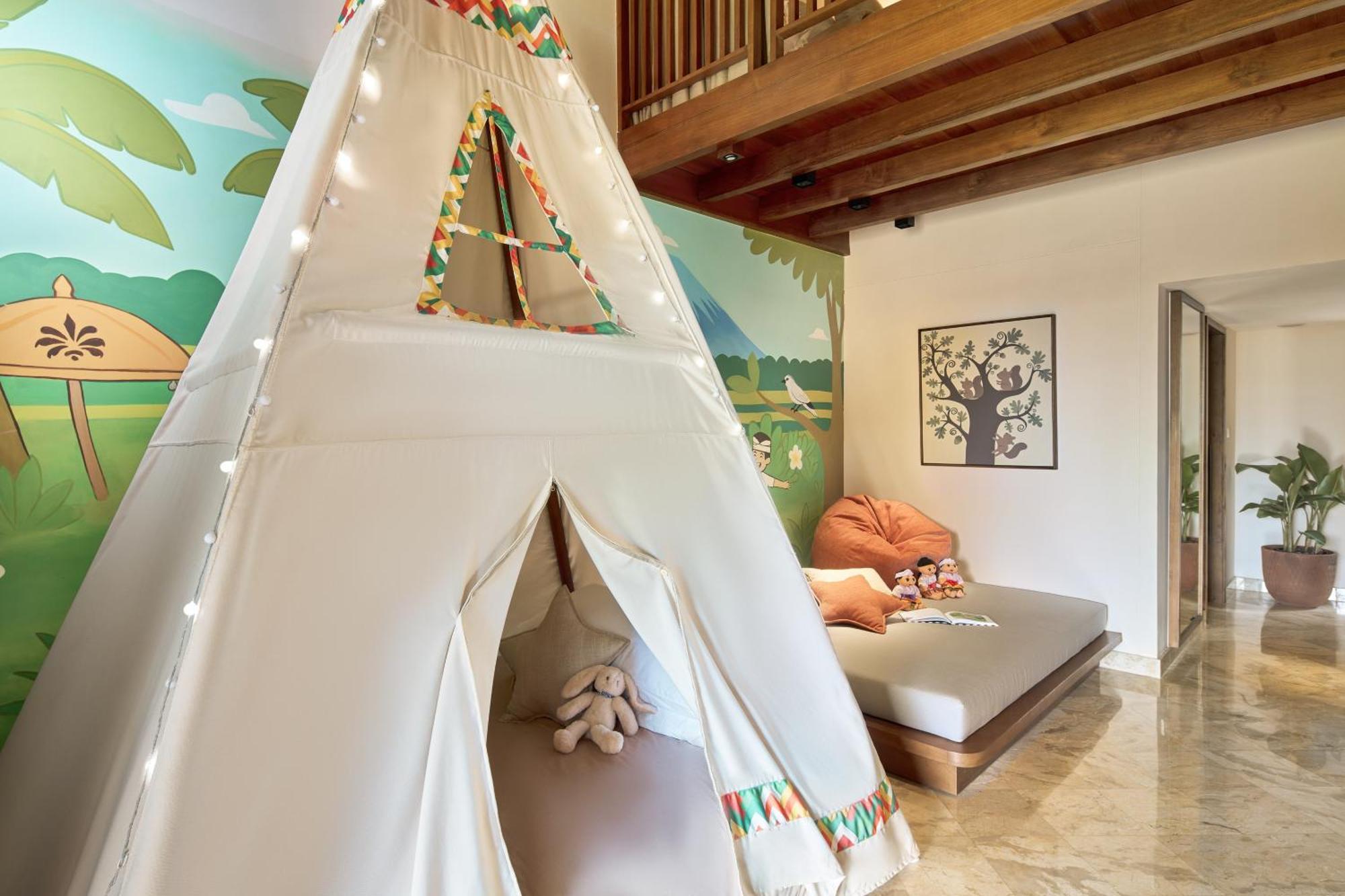 Family Concierge Suite Duplex 2 Adult + 1 Child