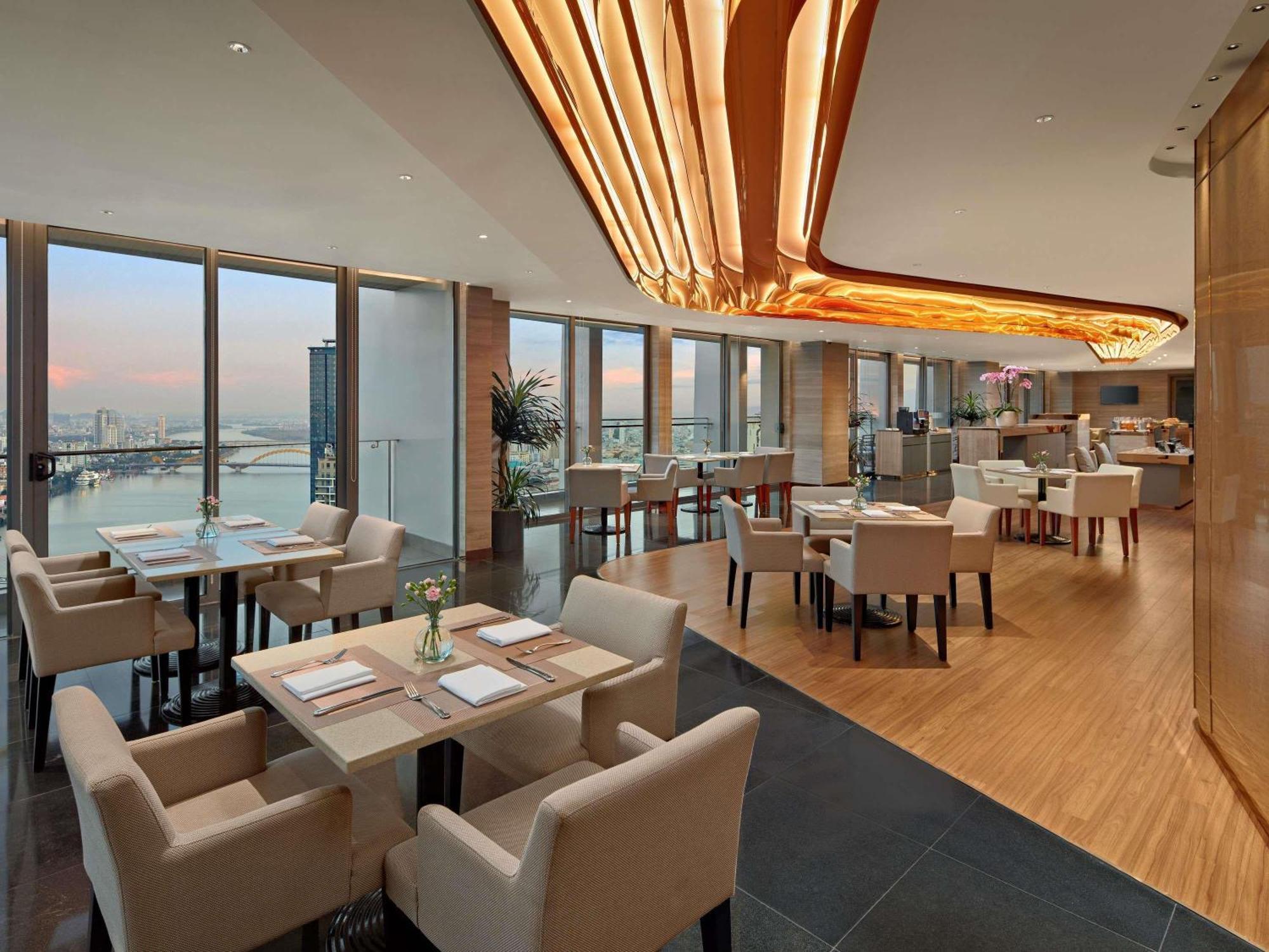 King River View Suite with Balcony and Lounge Access