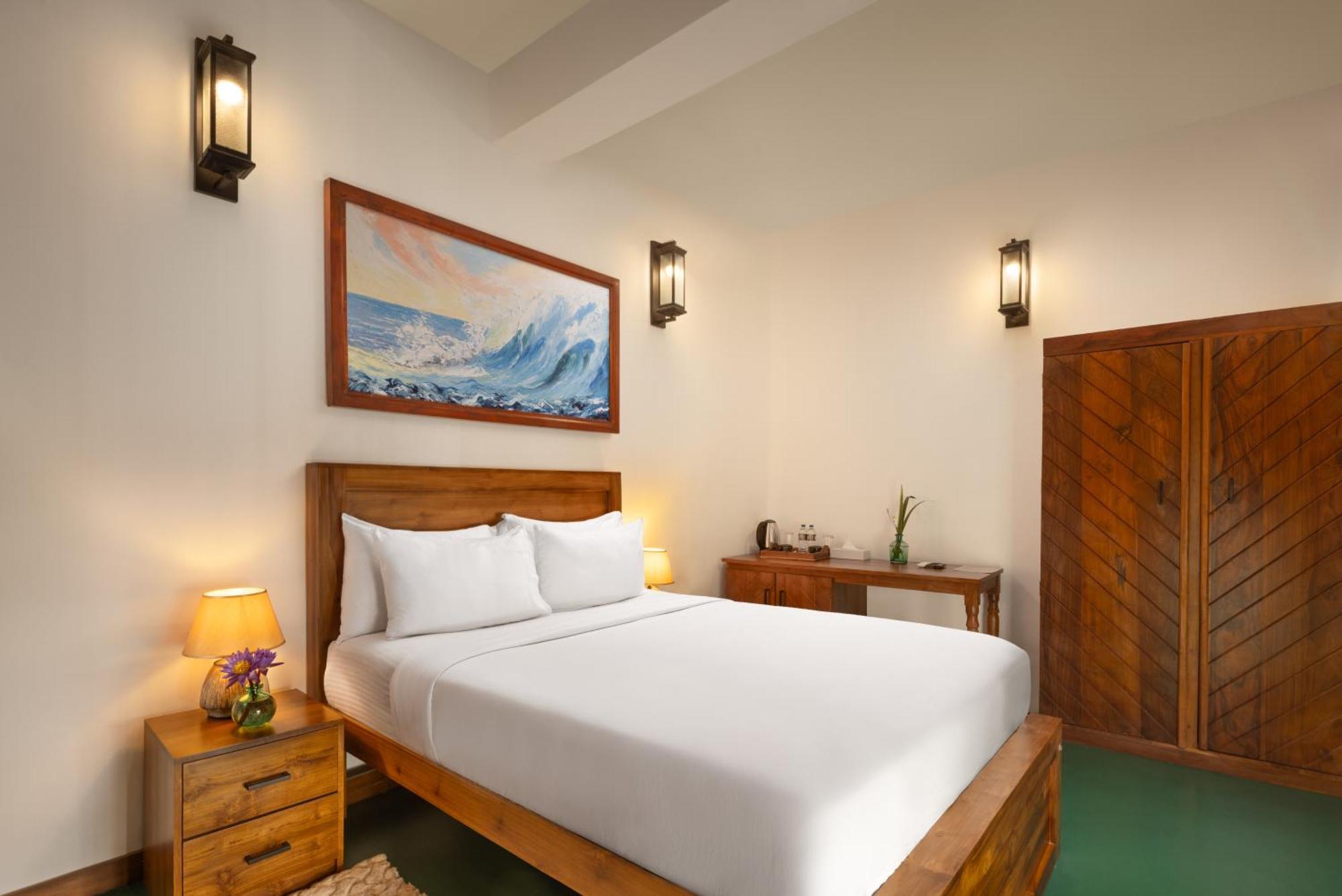 Standard Queen Room - Direct Ocean View