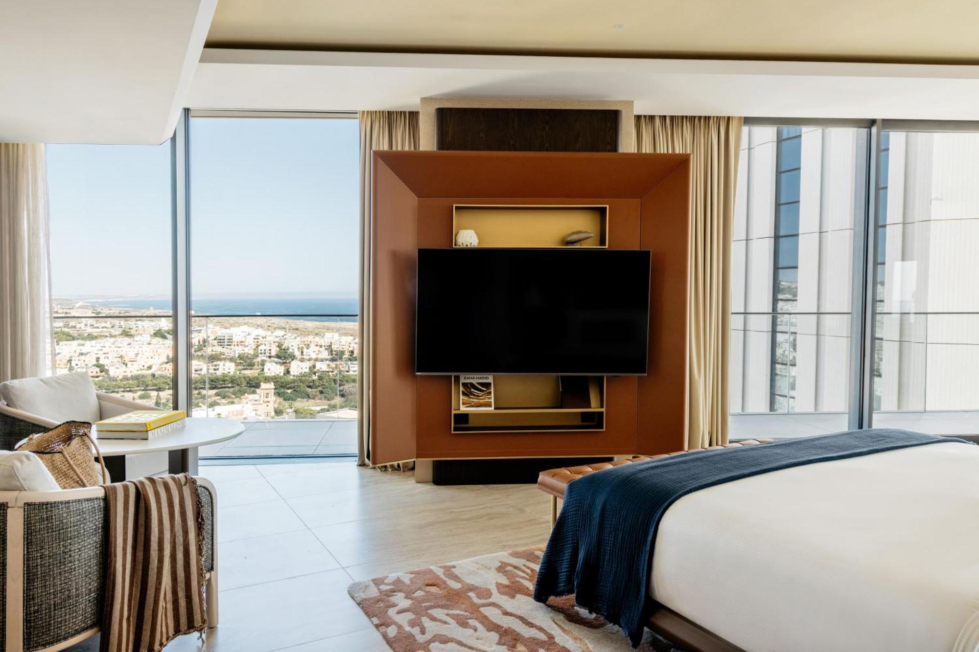 Ultimate ME+ Penthouse Suite