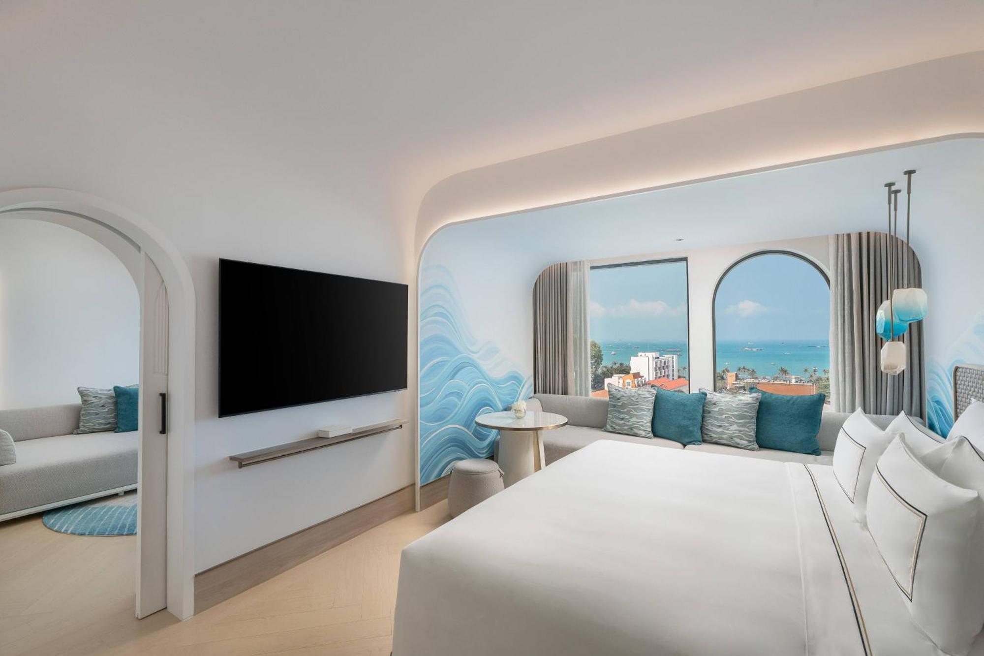 The Level 1 Bedroom Suite