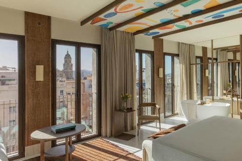 Extra ME+ Junior Suite Alcazaba View