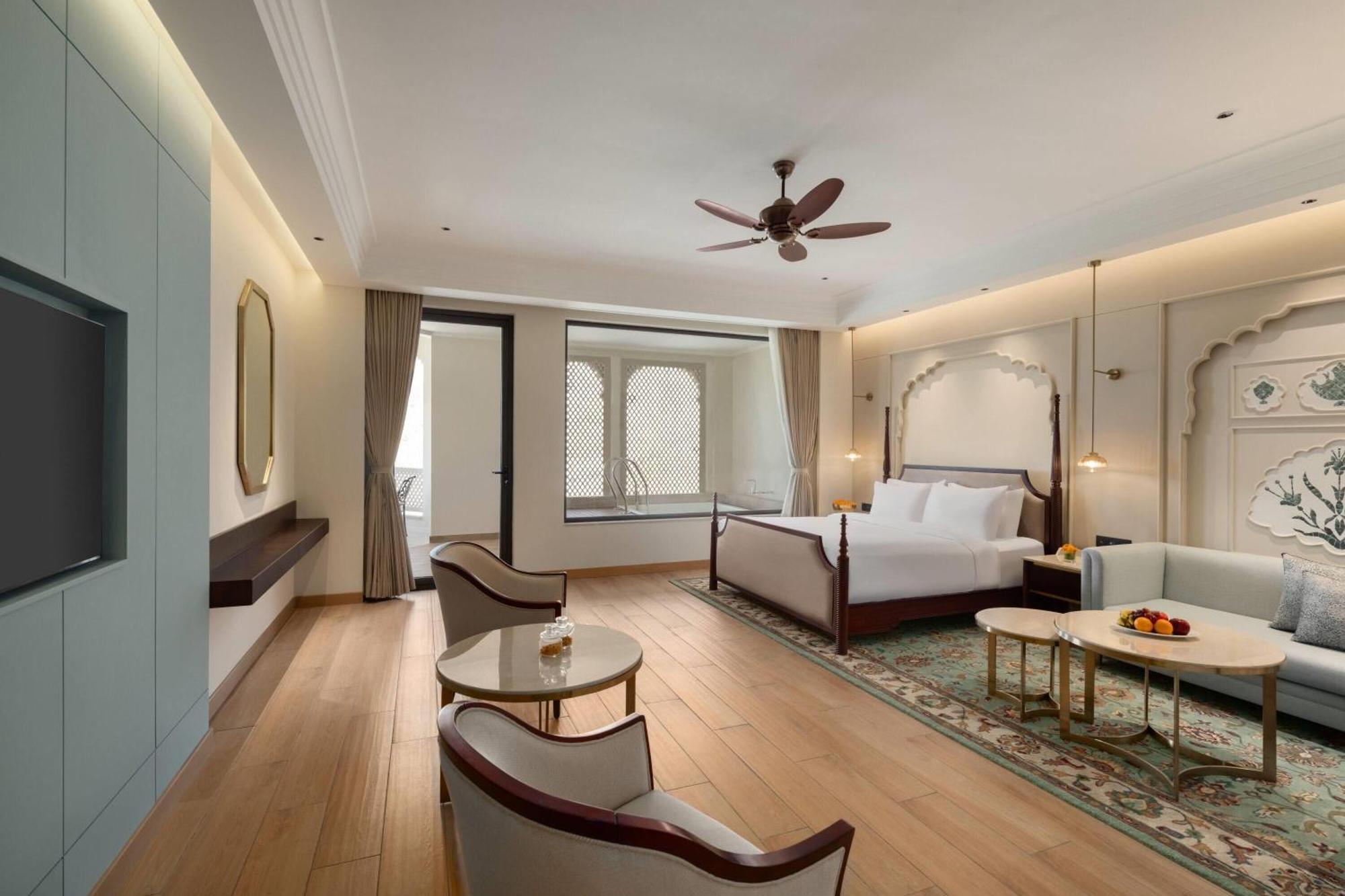 Jharokha King Suite