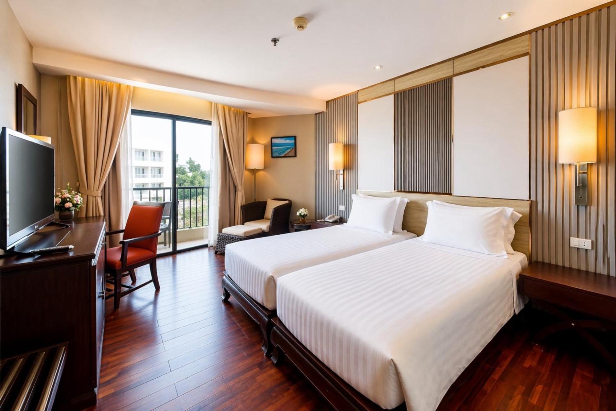 Deluxe Double or Twin Room