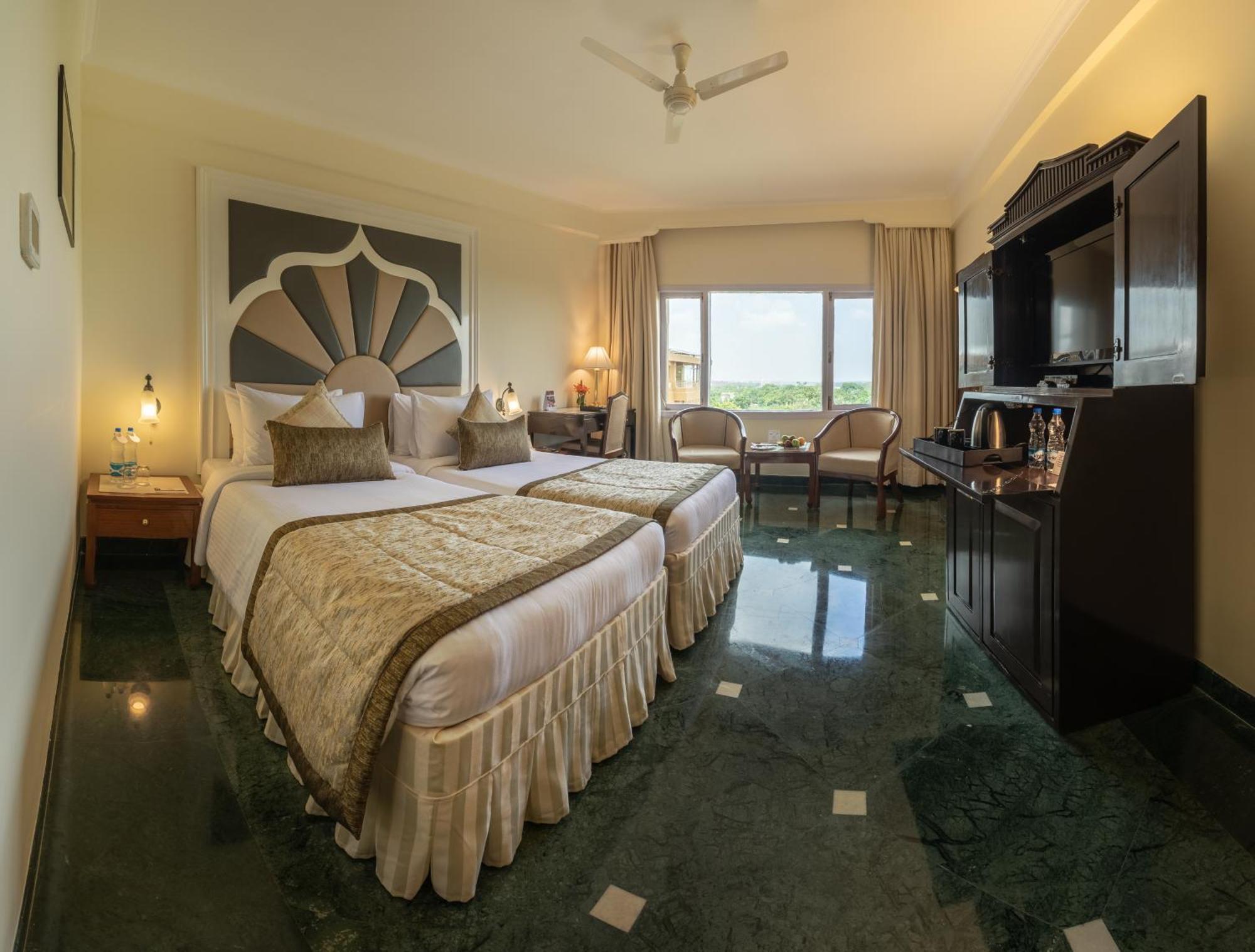 Large Double Room,1769841816:JPEG