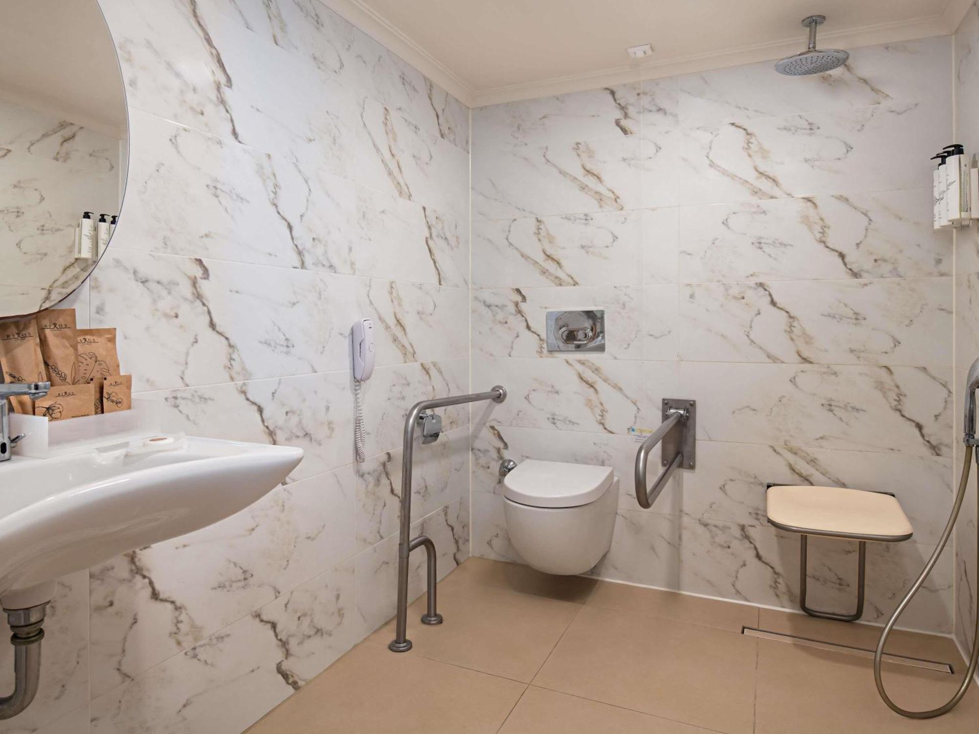 Standard Room - Mobility Accessible
