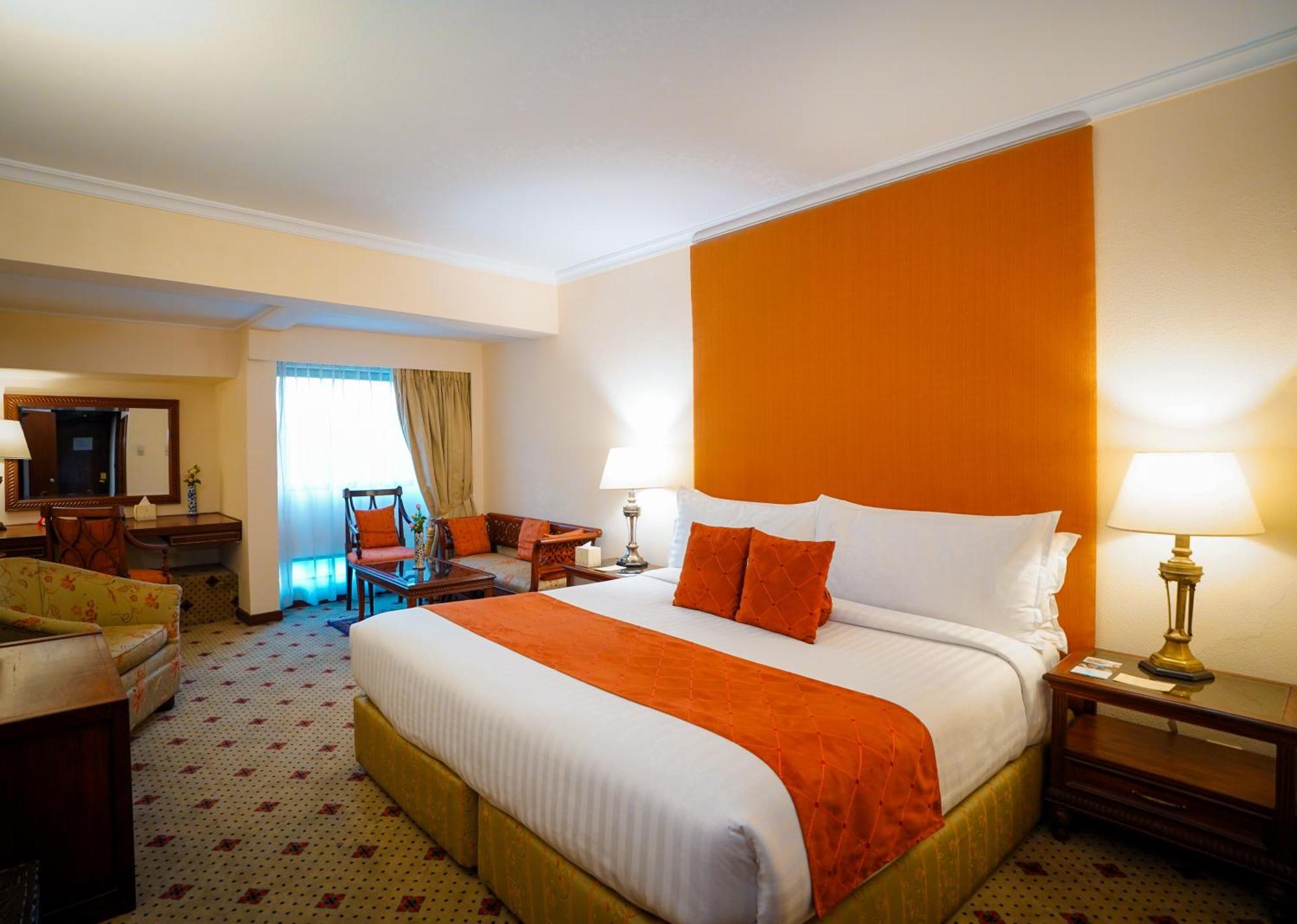 Executive Club Room