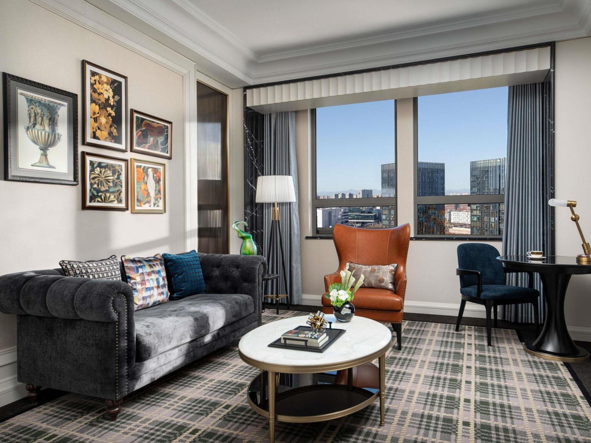 Deluxe Suite, Lounge Access, 1 King Size Bedroom and 1 Living Room, High Floor