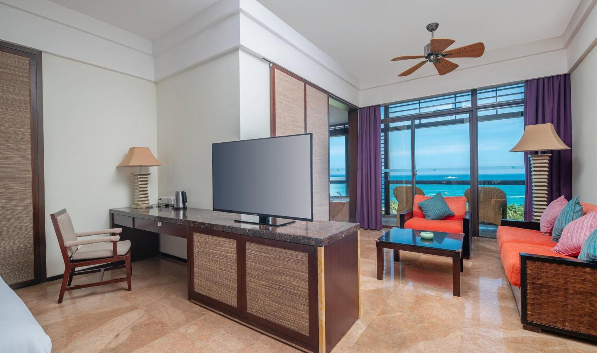 Superior King Suite with Sea View