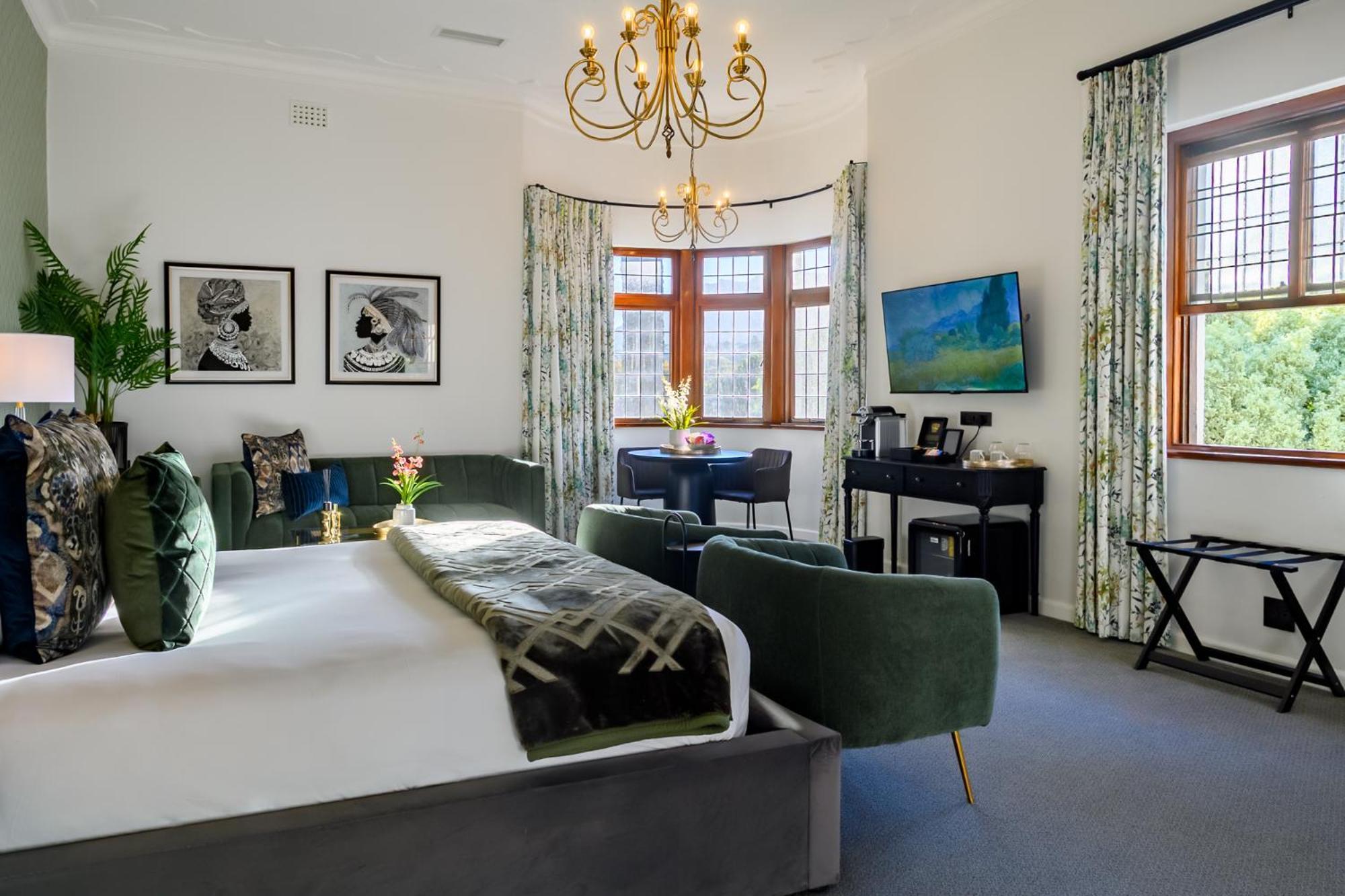Superior King Room