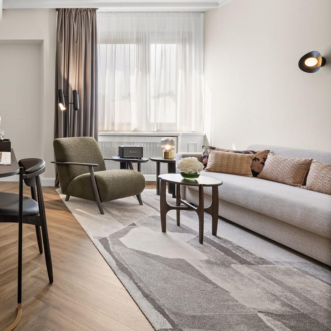 Courtyard Suite