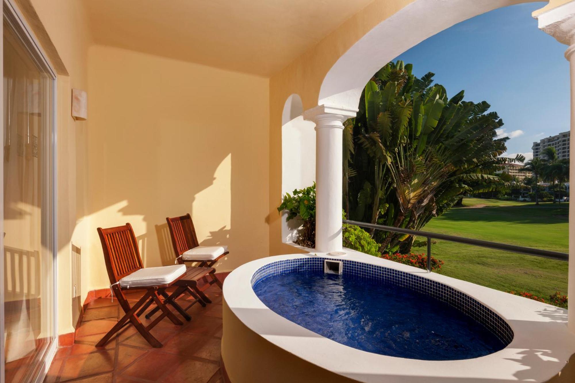 Grand Class Suite