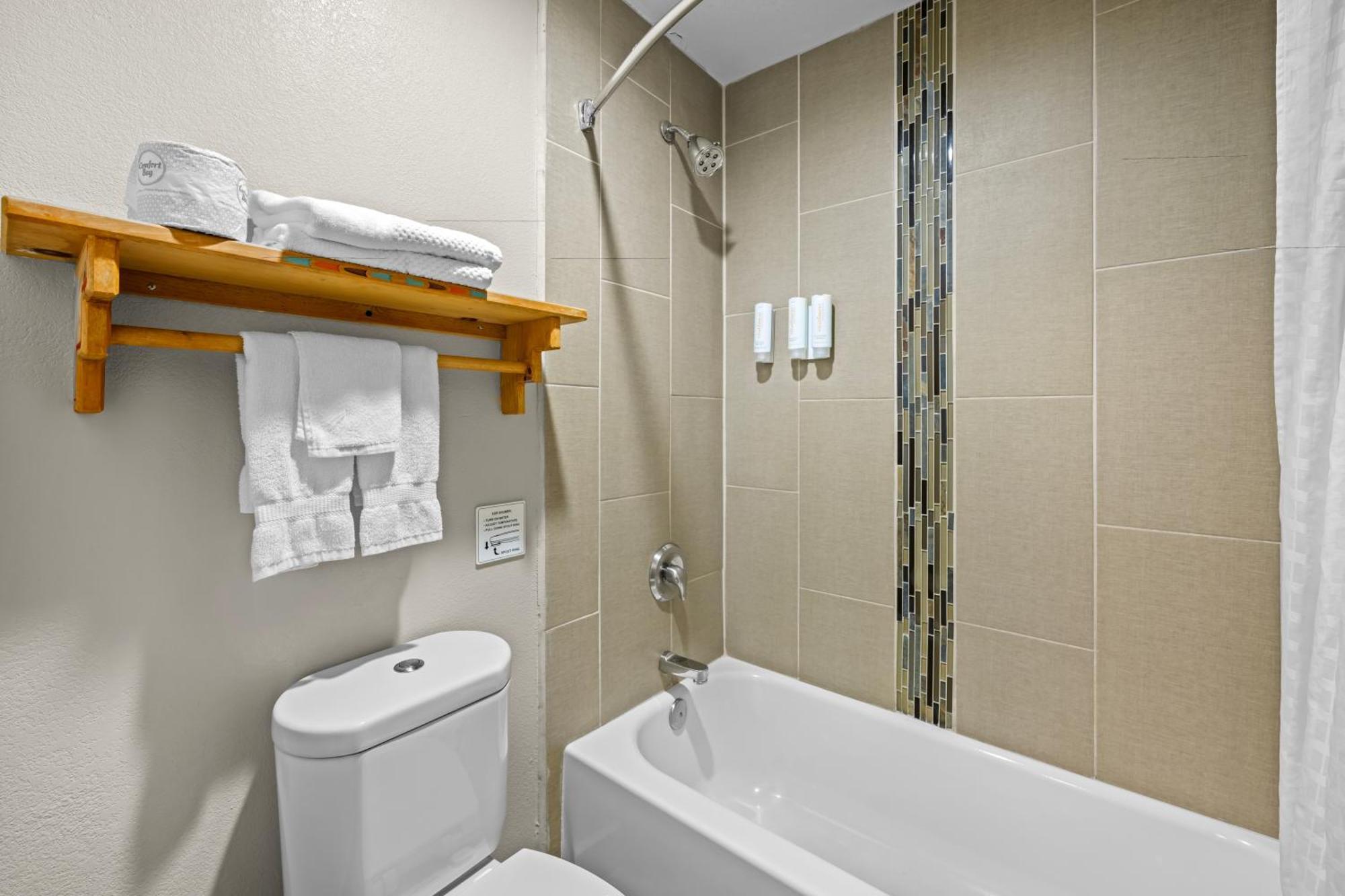 King Room - Accessible/Non-Smoking