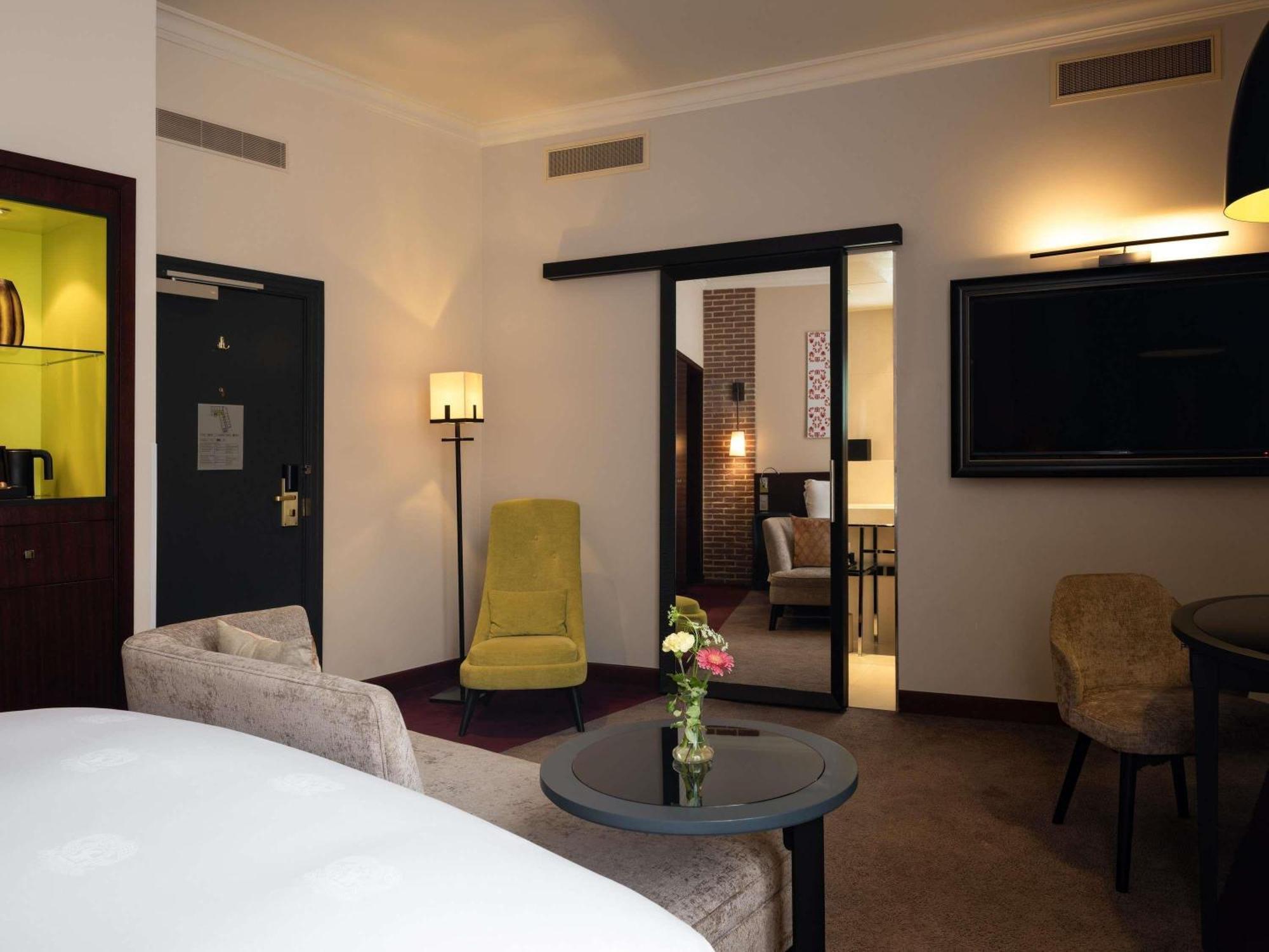 Superior Queen Room with Canal view