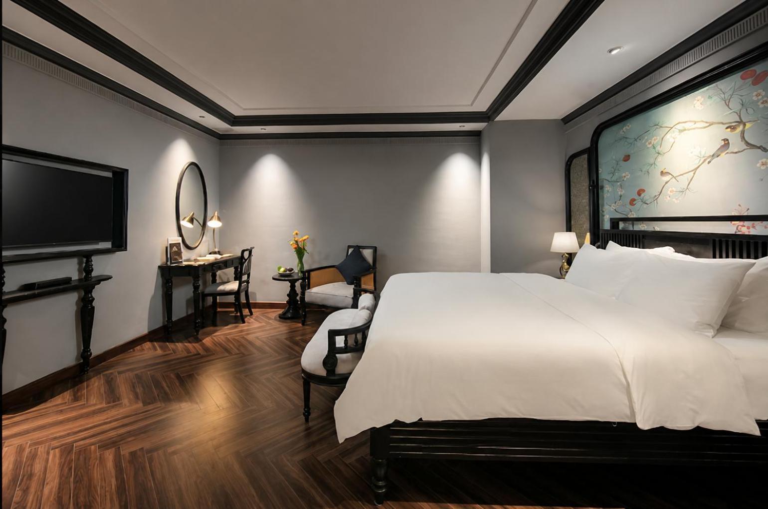 Deluxe Room Internal Window
