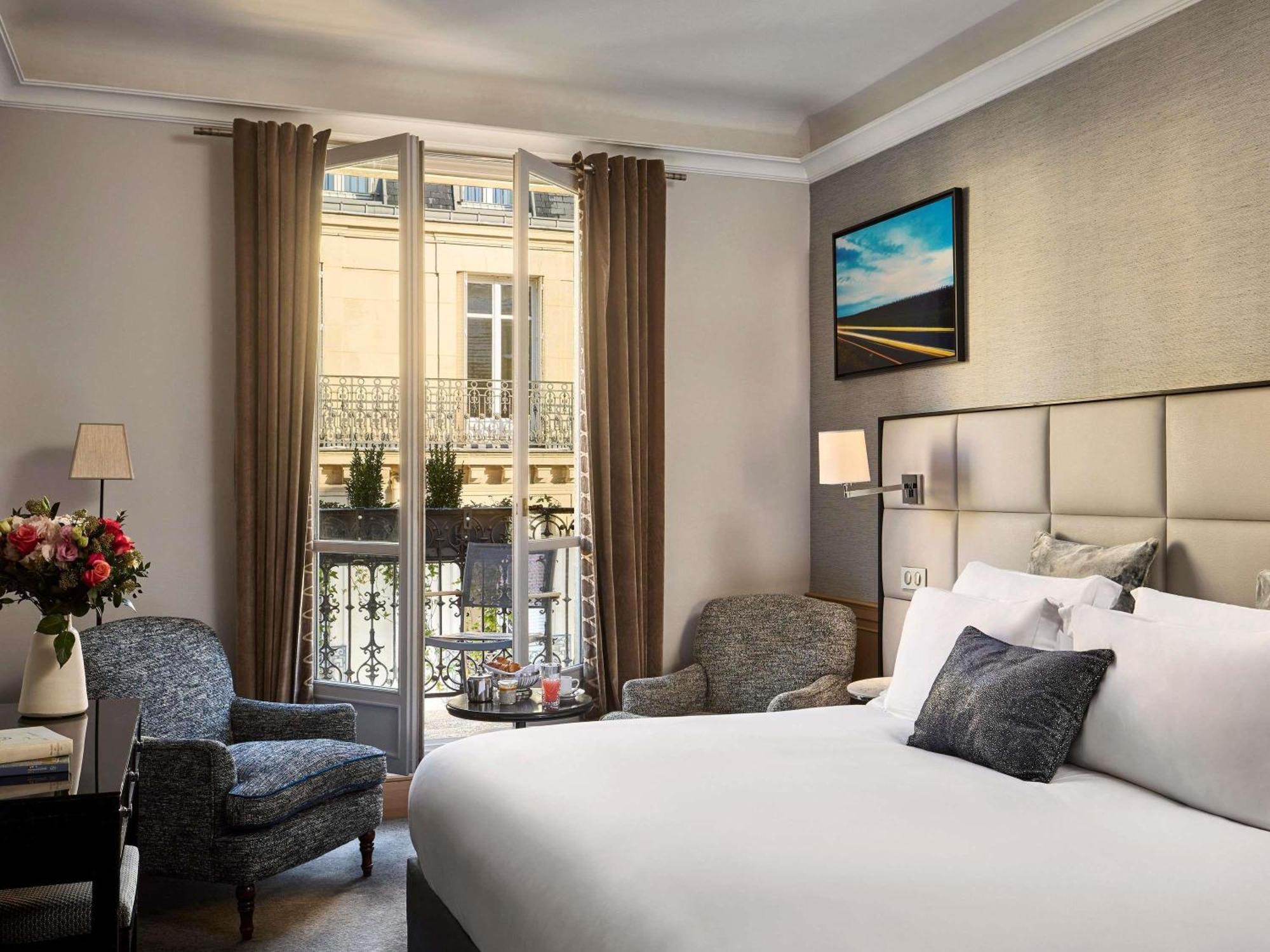 Luxury King Room with Balcony