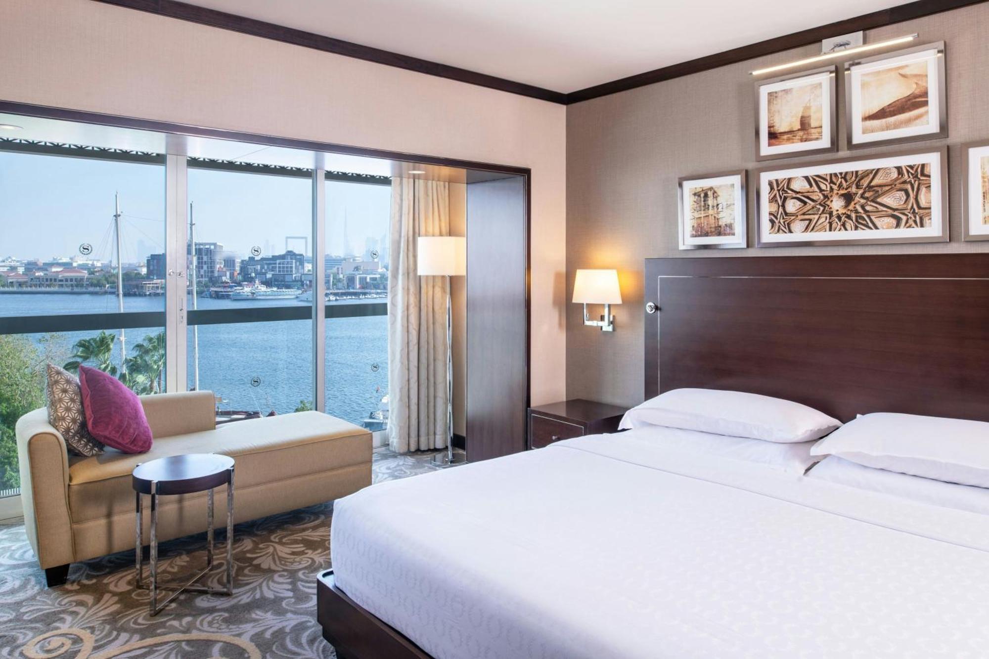 Executive Suite met 1 Kingsize Bed en Toegang tot de Club Lounge