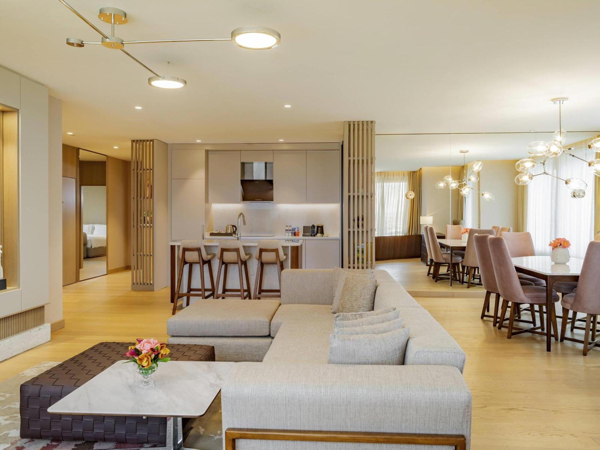 Bosporus Suite
