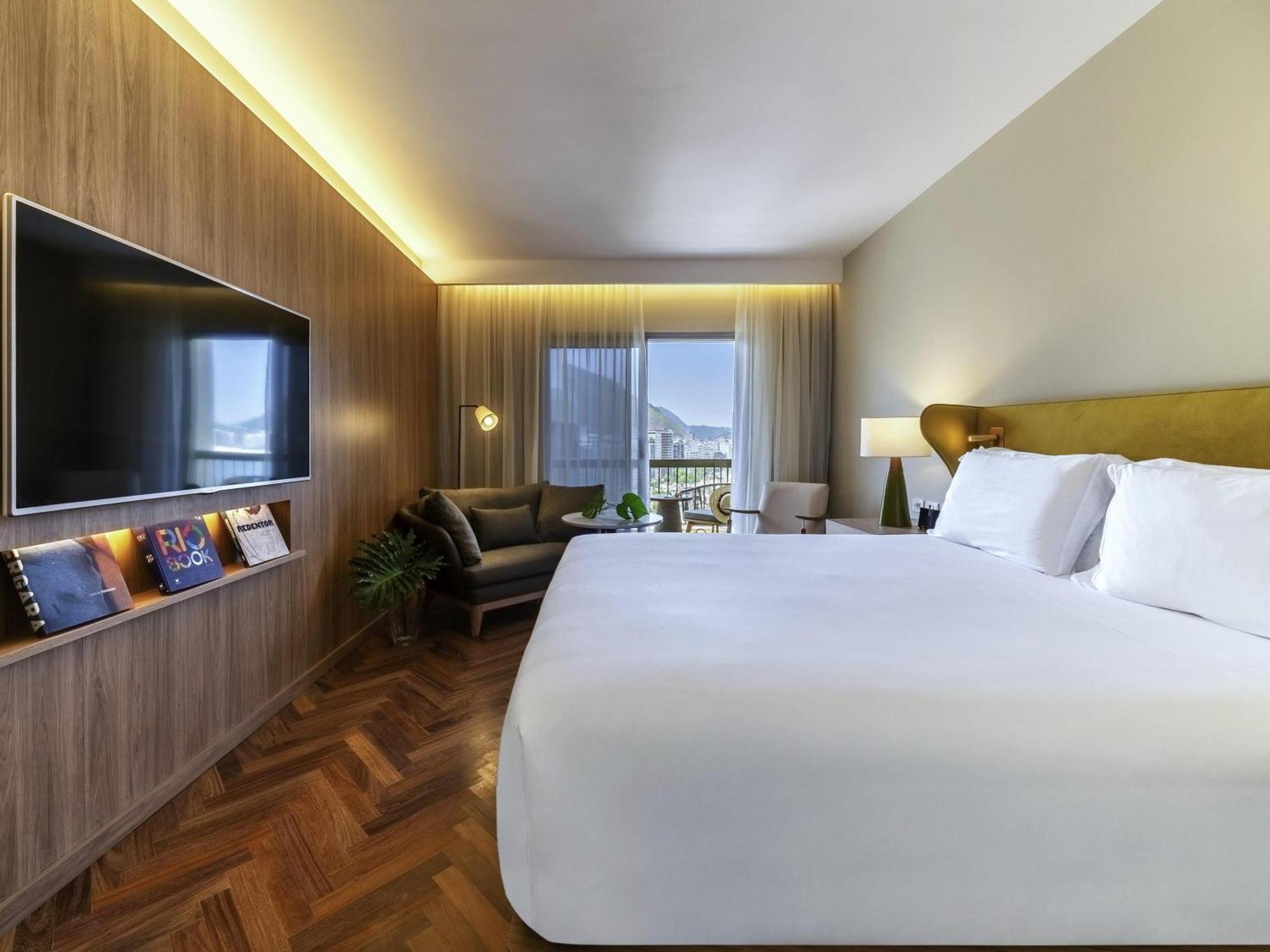 Kamer met Kingsize Bed en Uitzicht op Zee