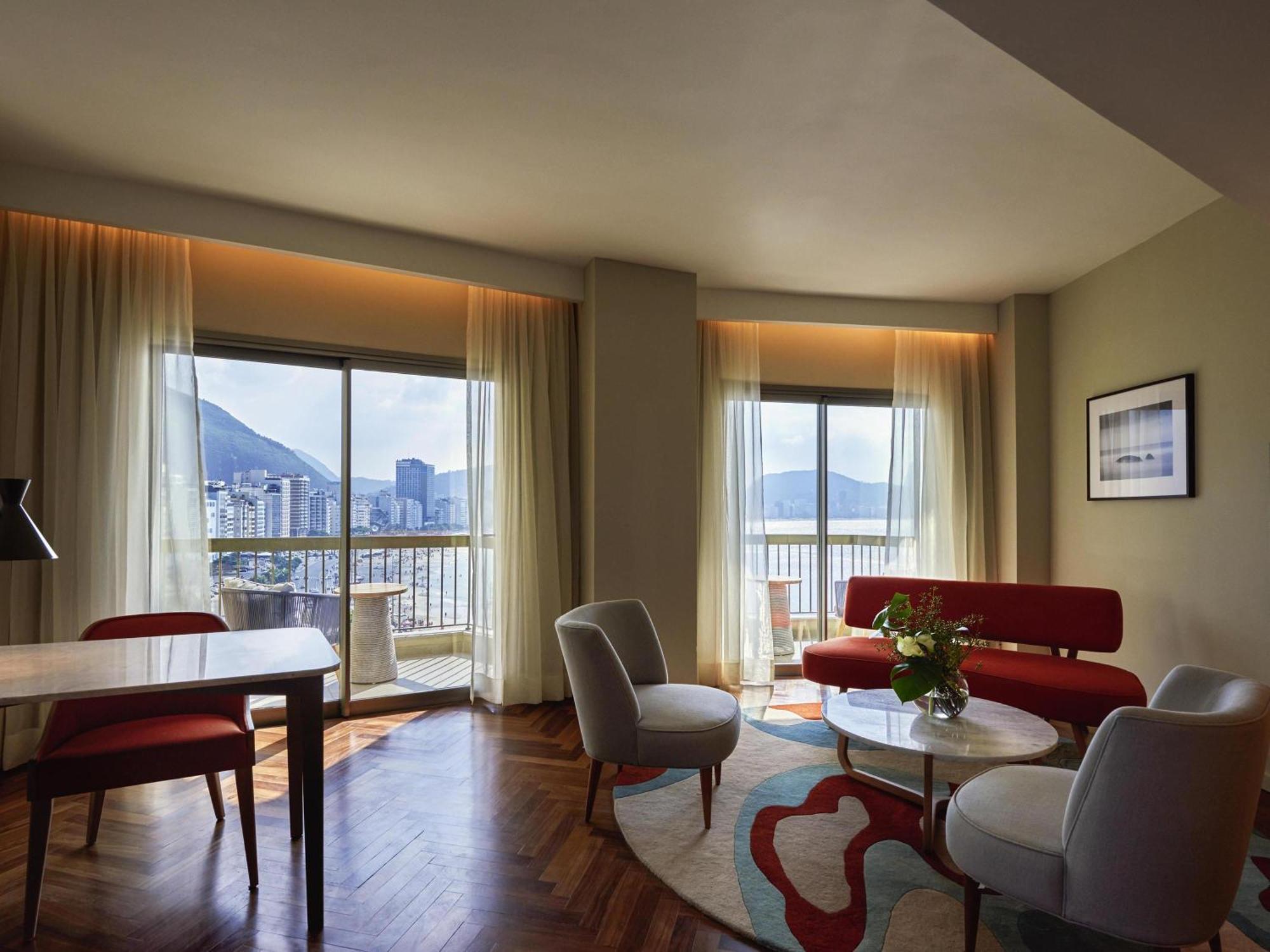 Gold Suite met 1 Slaapkamer en Kingsize Bed - Uitzicht op Zee