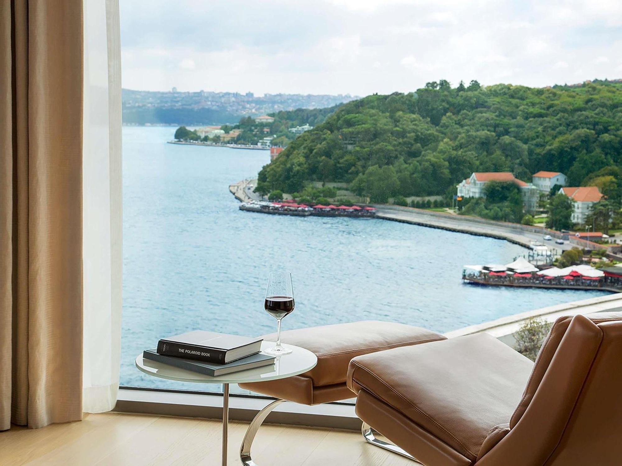 Residence met 3 Slaapkamers en Uitzicht op de Bosporus