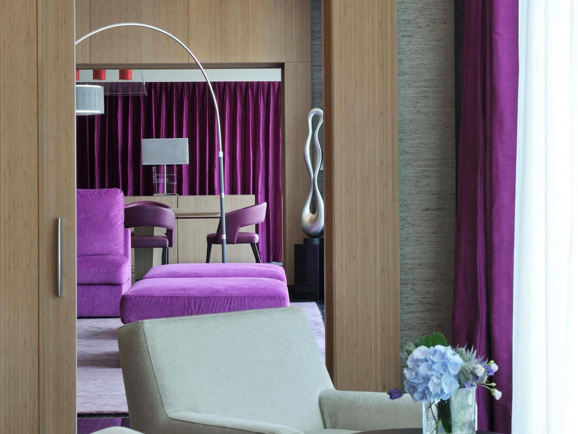 Royal Suite met Kingsize Bed, Uitzicht en Toegang tot de Club