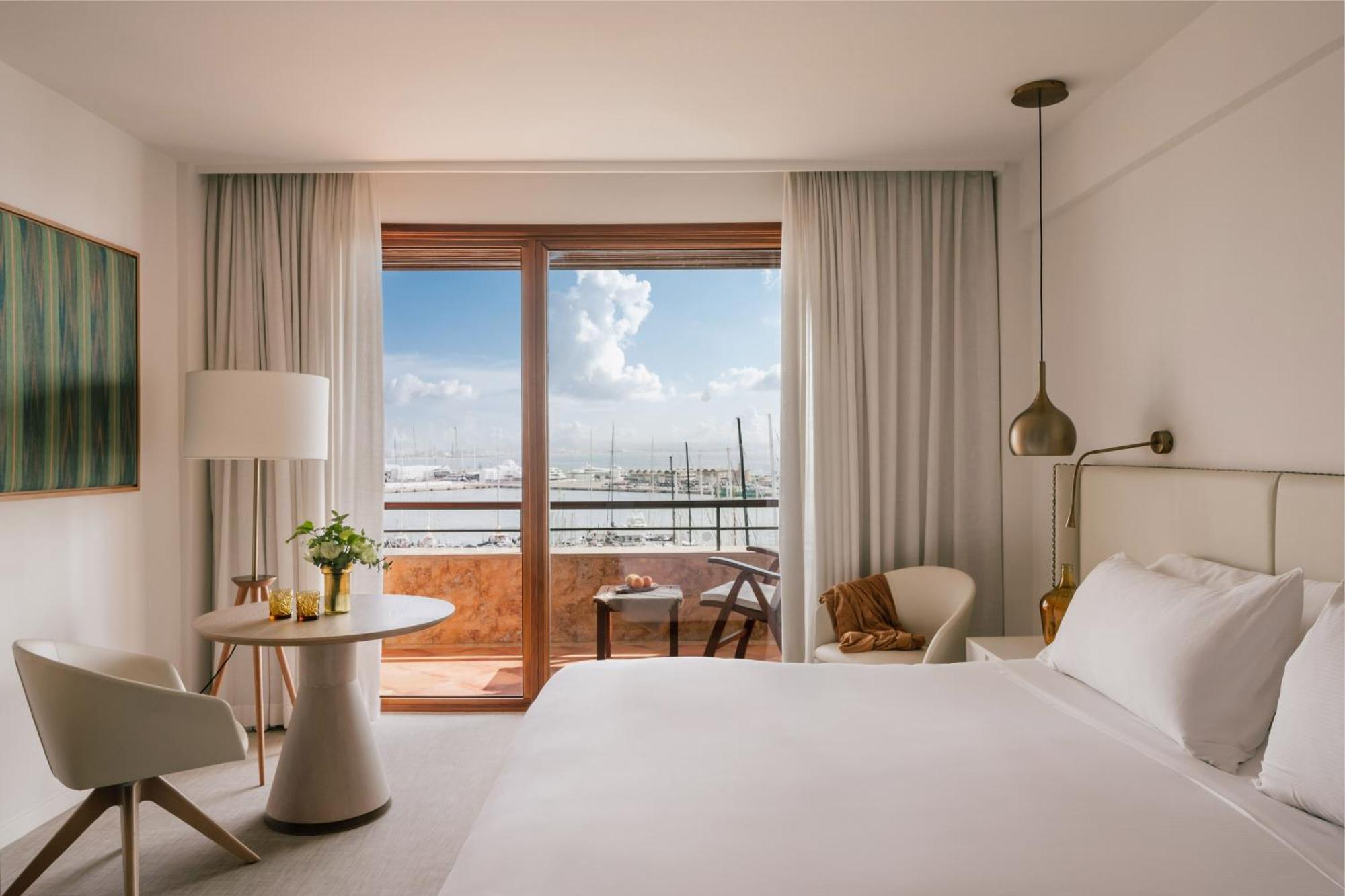 Red Level Suite met Uitzicht op Zee en de Kathedraal