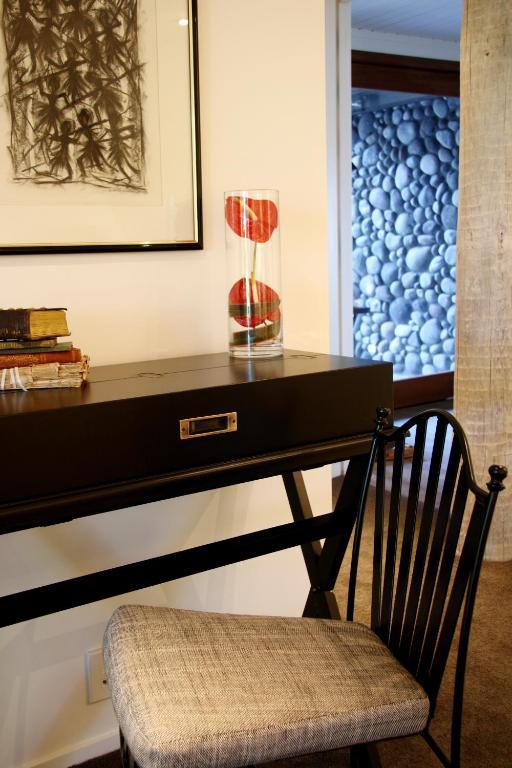 Mapara - King or Twin Suite