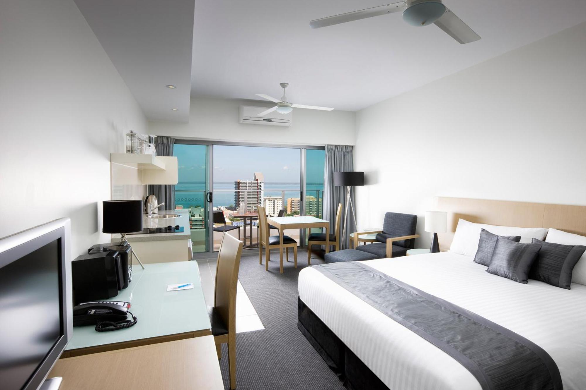 Studio Apartment with Water View