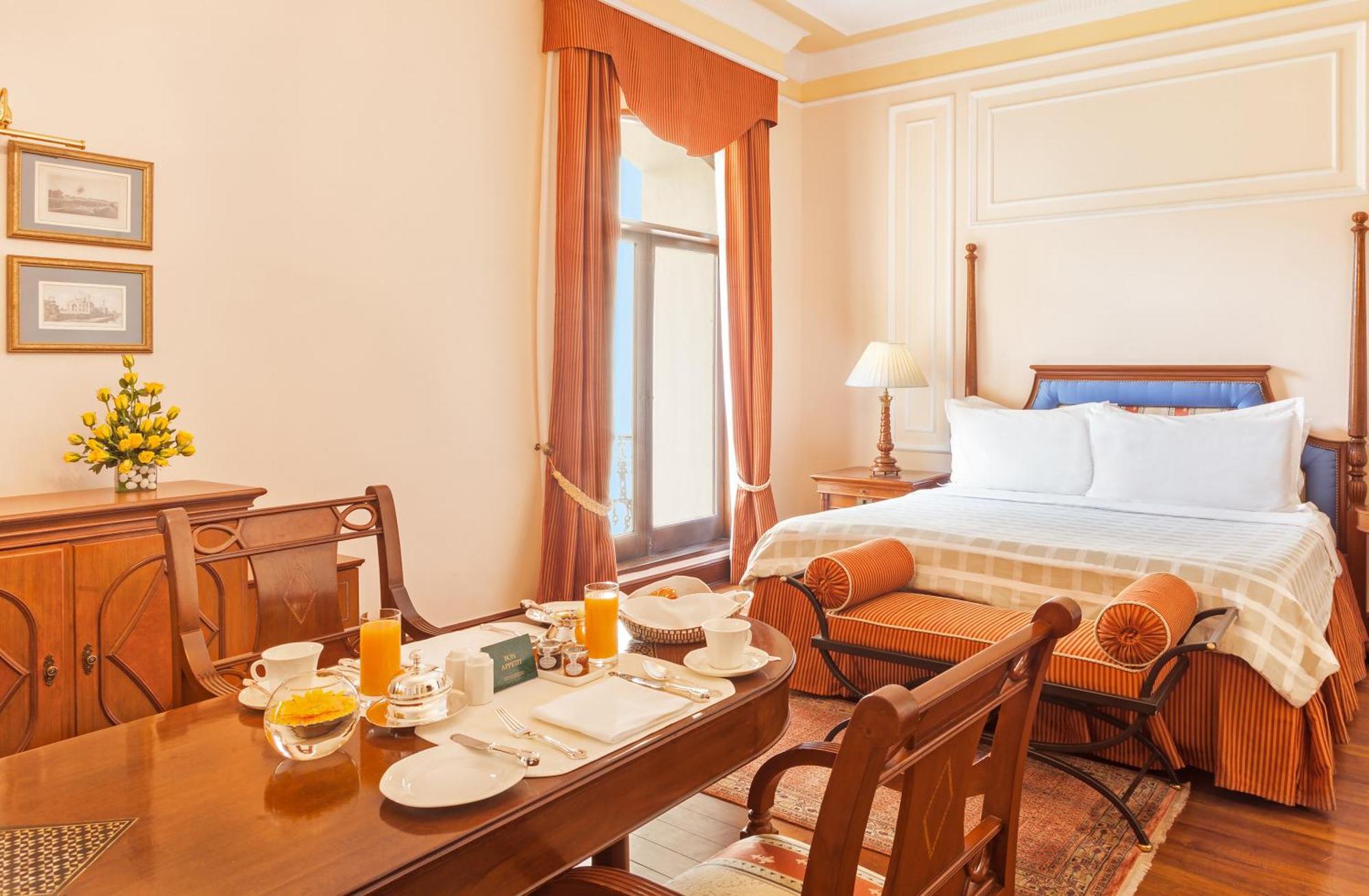 Classic Suite With Two Way Airport Transfers