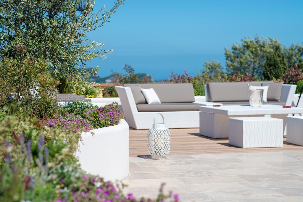 Capri Suite