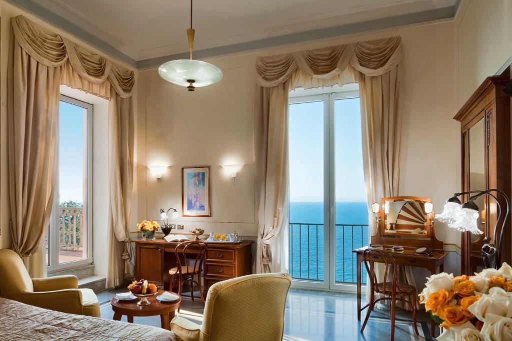 Deluxe Double Room with Sea View,255395293:JPEG