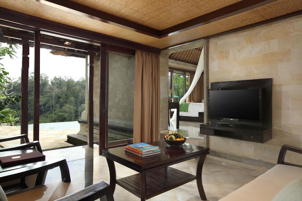 Royal Pool Villa with 1 hour Massage