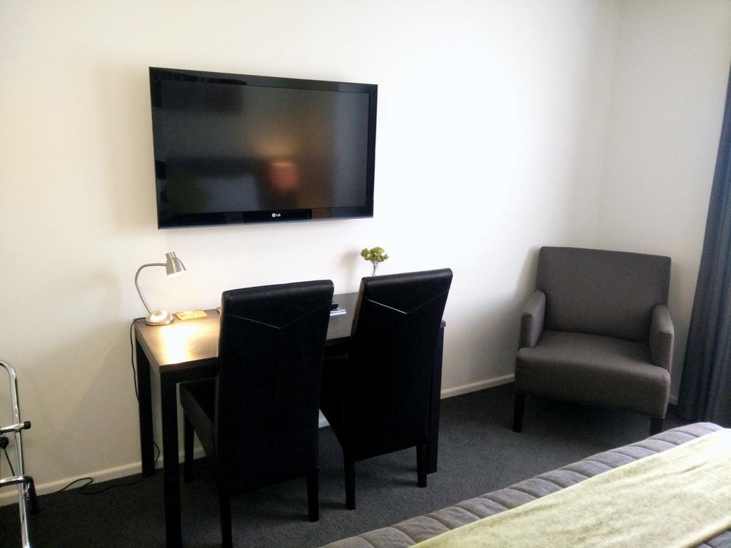 Superior King Studio,240187945:JPEG