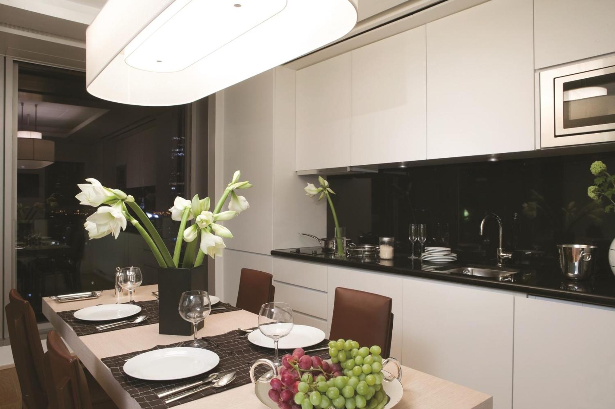 Harbour & City View Suite