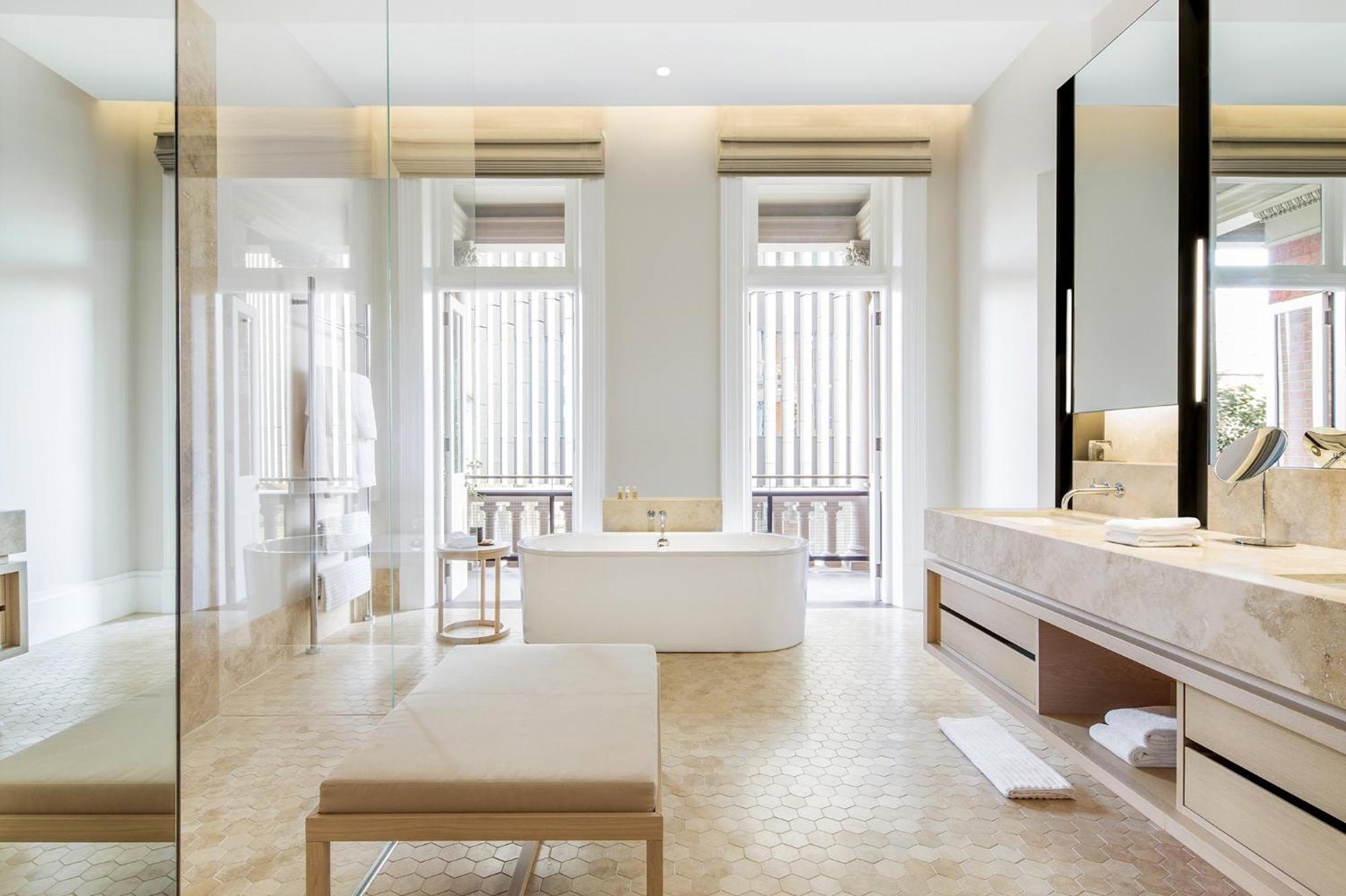 Heritage King Room with Balcony
