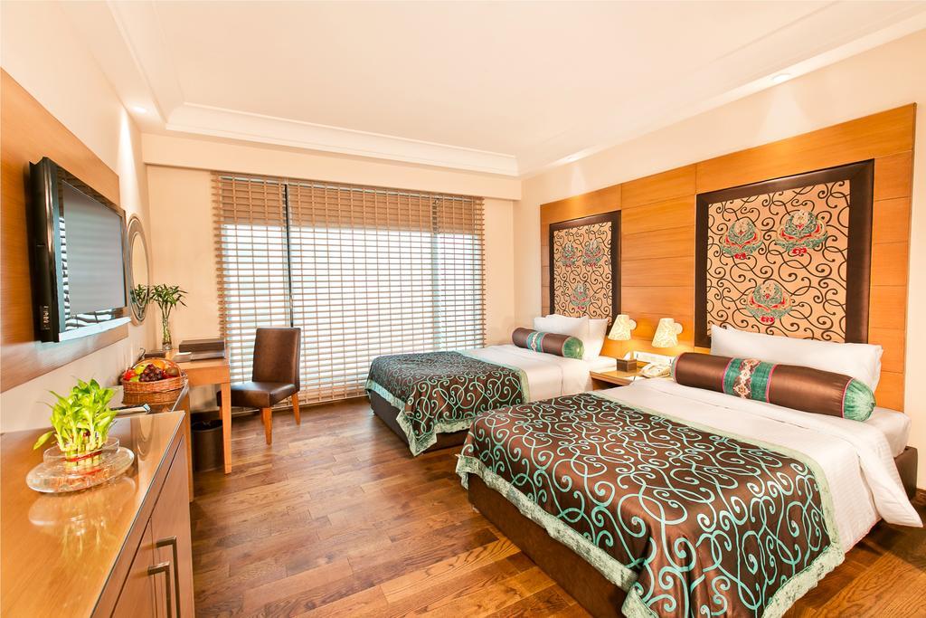 Luxury Twin Room Avail on F&B SPA & Laundry Facilities,382091365:JPEG